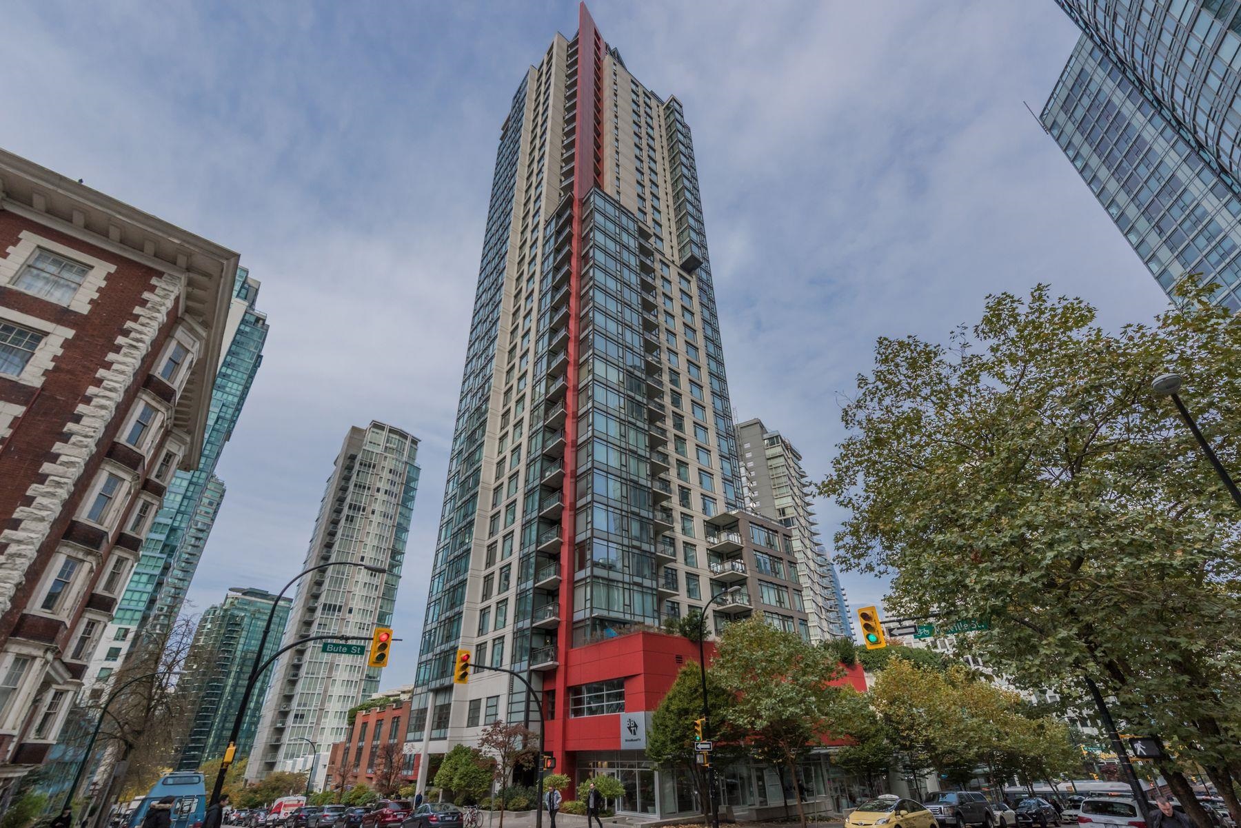 3204-1211 MELVILLE STREET, Vancouver, British Columbia, 3 Bedrooms Bedrooms, ,3 BathroomsBathrooms,Residential Attached,For Sale,R2838728