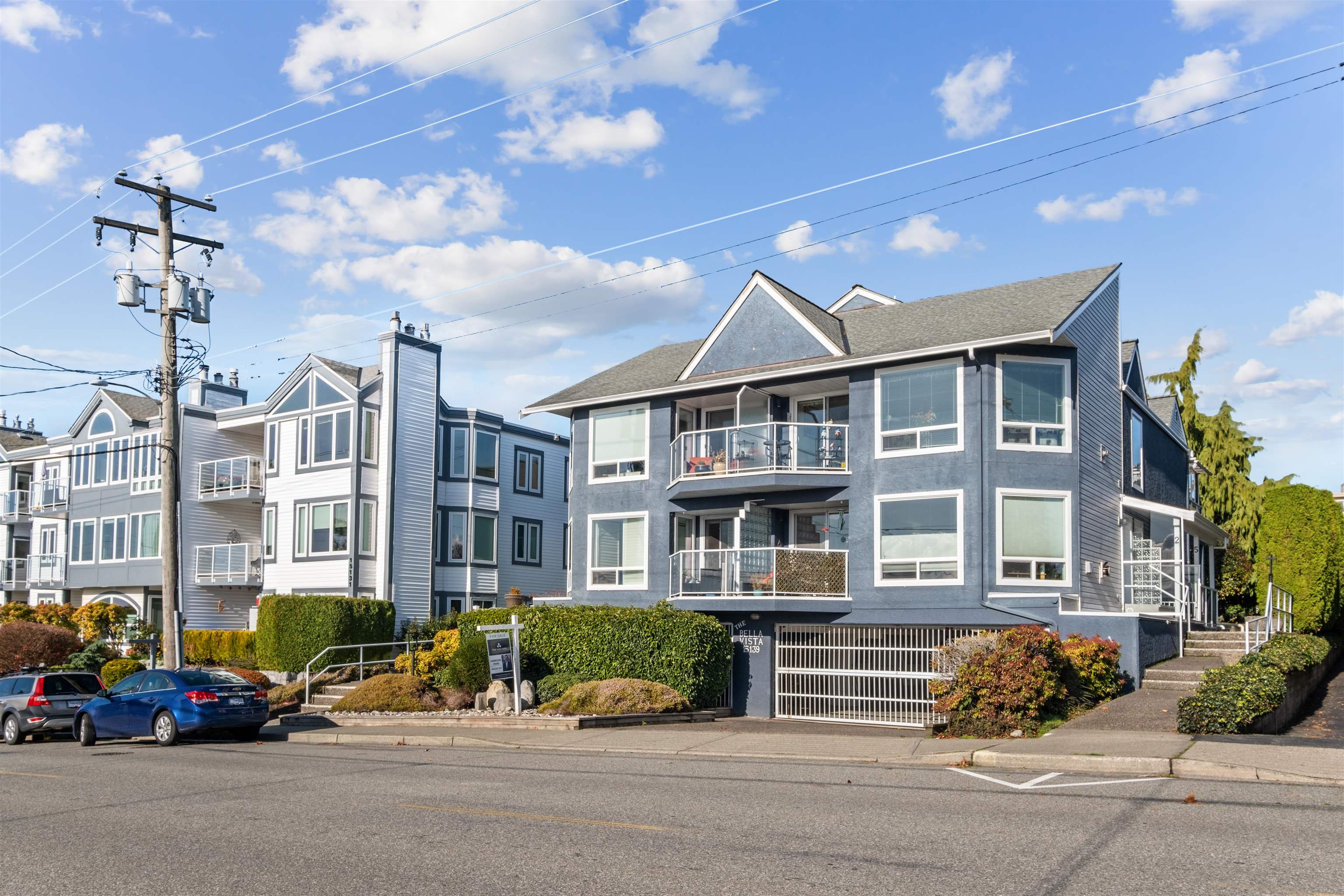 White Rock Apartment/Condo for sale:  2 bedroom 830 sq.ft. (Listed 2024-01-02)
