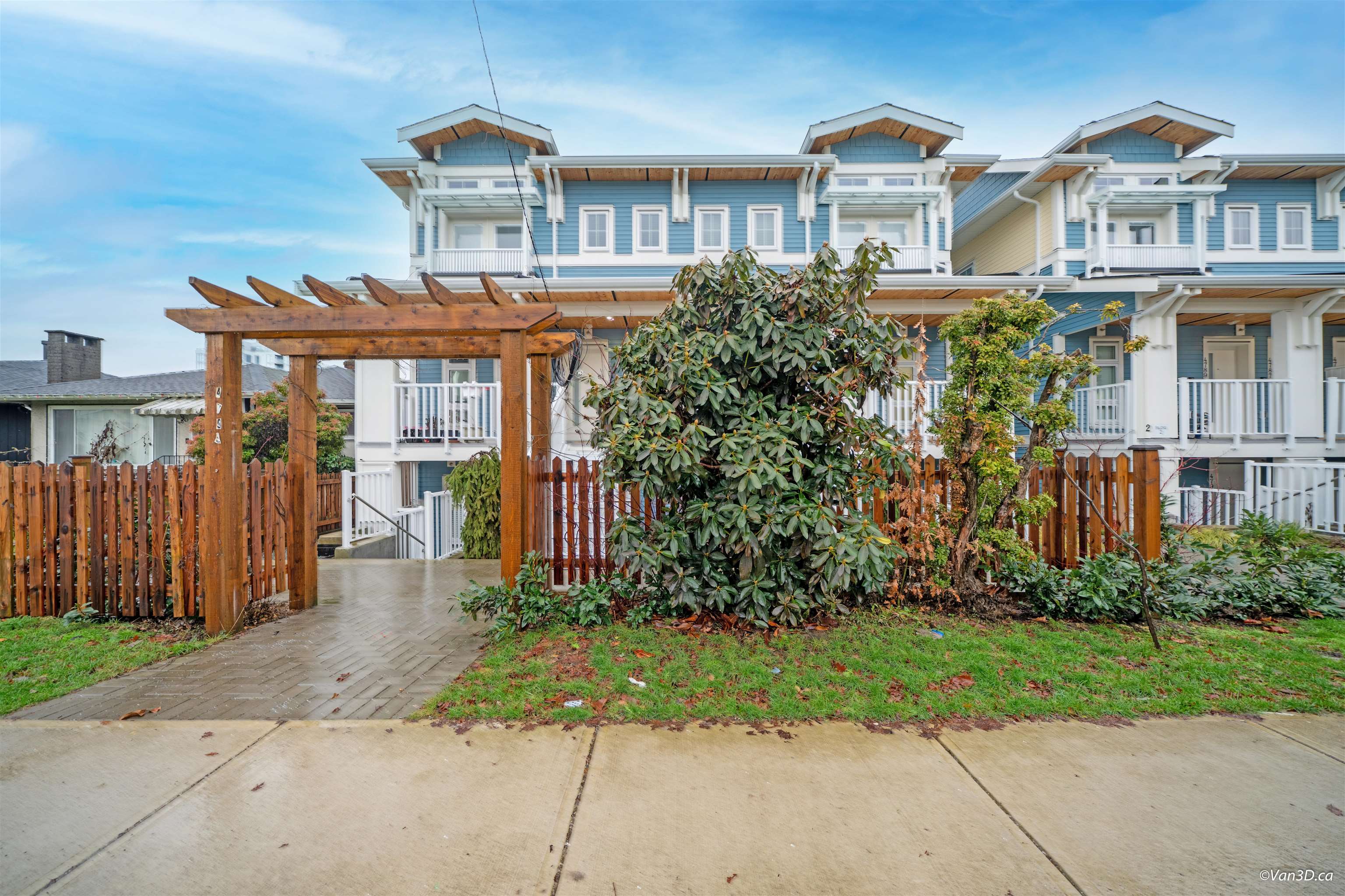 4795 SLOCAN STREET, Vancouver, British Columbia V5R 2A2 Townhouse, 2 Bedrooms, 2 Bathrooms, Residential Attached,For Sale, MLS-R2838863