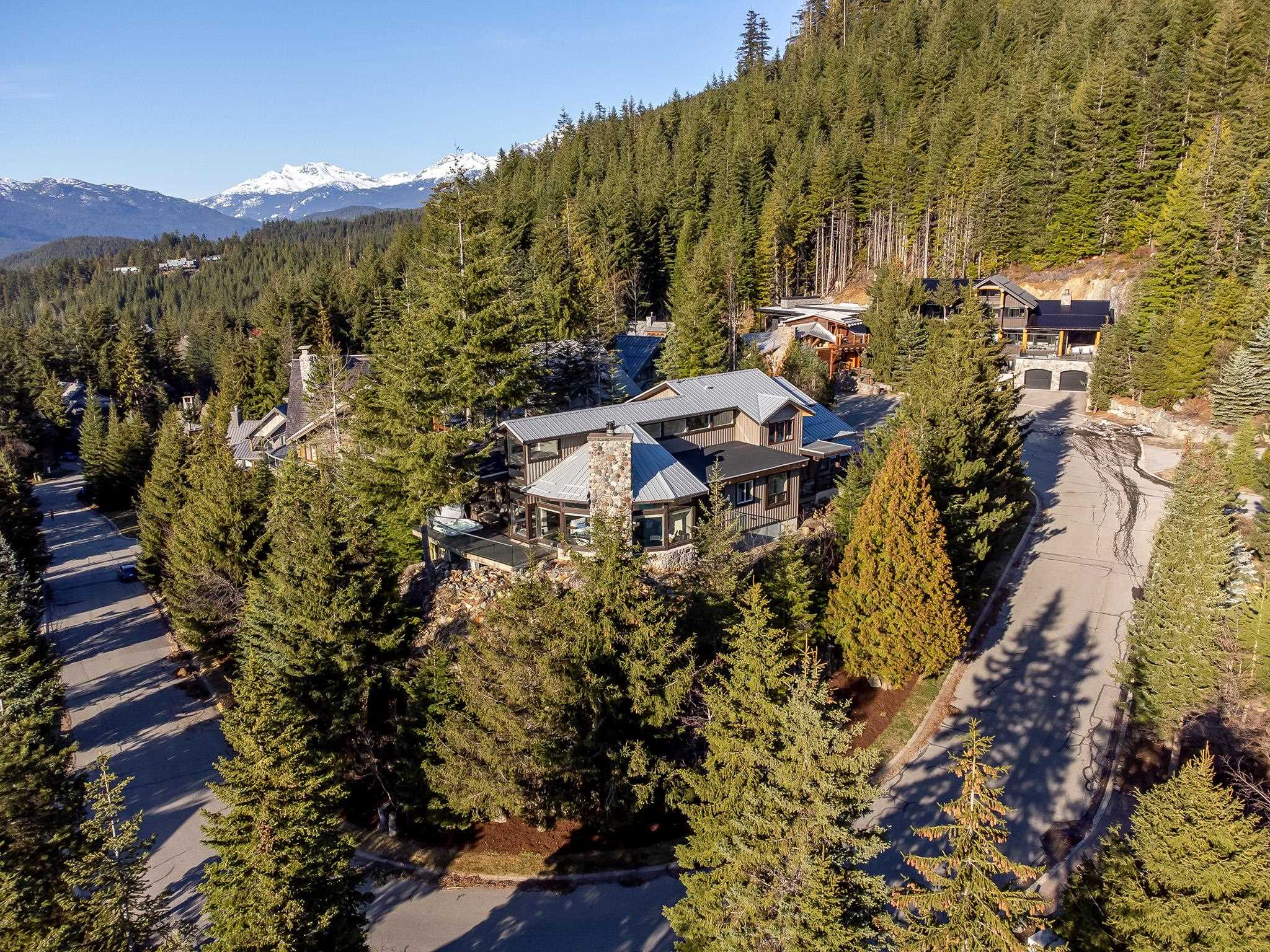 2360 GONDOLA WAY, Whistler, British Columbia V8E 0N2 House/Single Family, 4 Bedrooms, 5 Bathrooms, Residential Detached,For Sale, MLS-R2838921