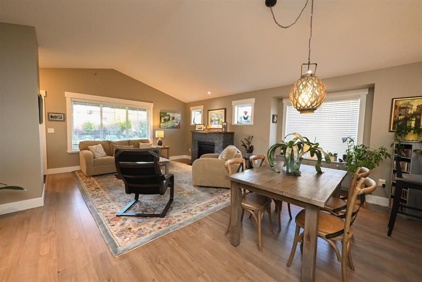 6251 Oracle Road, Sechelt, Sechelt District, House/Single Family