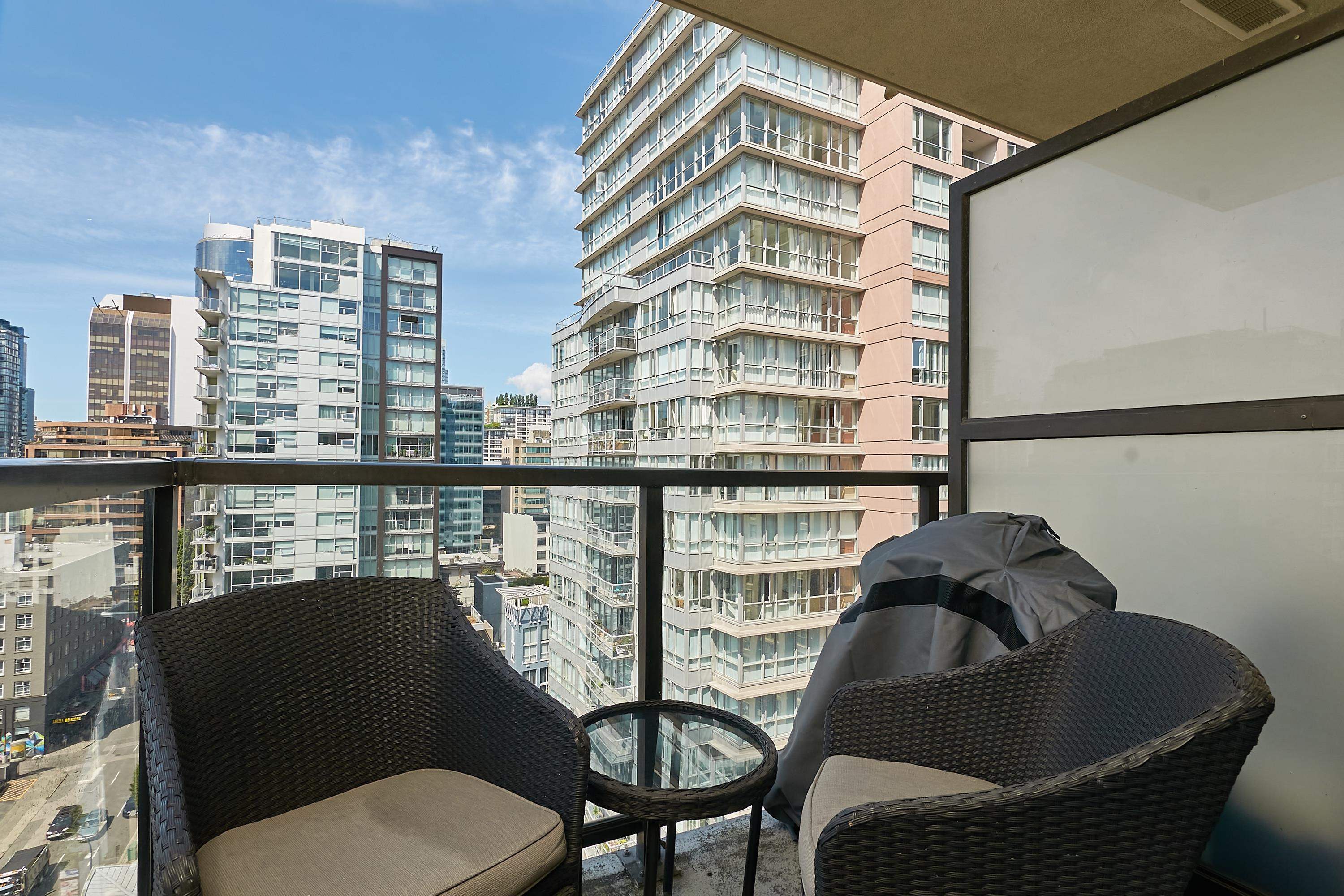 Michael Sung, 1702-989 RICHARDS STREET, Vancouver, British Columbia, 1 Bedroom, 1 Bathroom, Residential Attached,For Sale ,R2839219