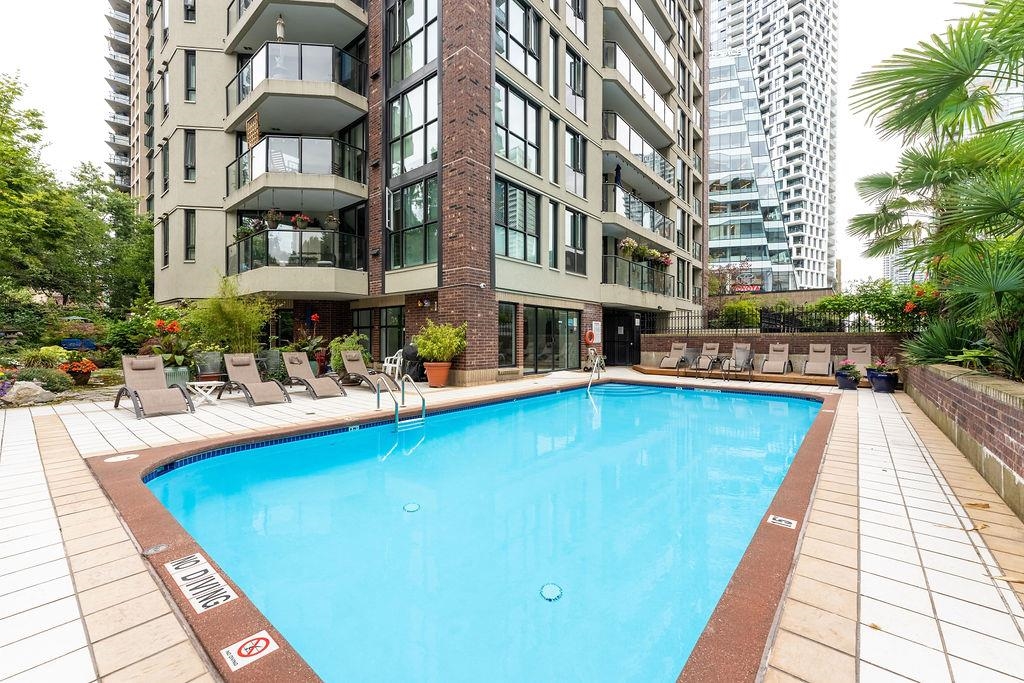 1504-1010 BURNABY STREET, Vancouver, British Columbia, 2 Bedrooms Bedrooms, ,2 BathroomsBathrooms,Residential Attached,For Sale,R2839362
