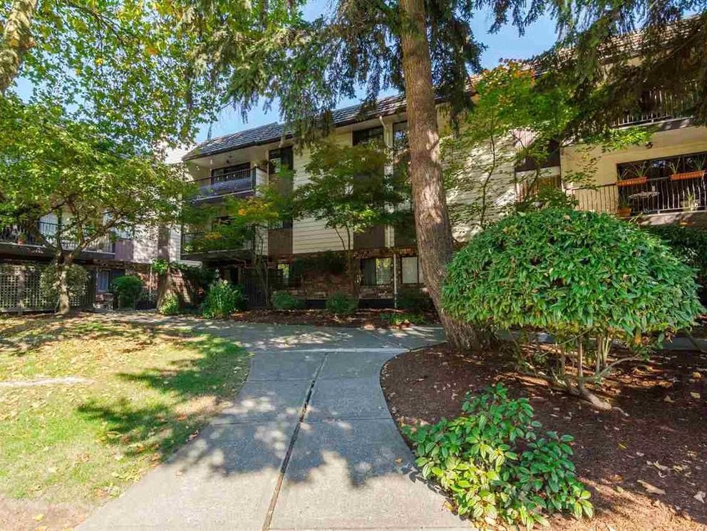 204-7426 138 STREET, Surrey, British Columbia, 2 Bedrooms Bedrooms, ,1 BathroomBathrooms,Residential Attached,For Sale,R2839398