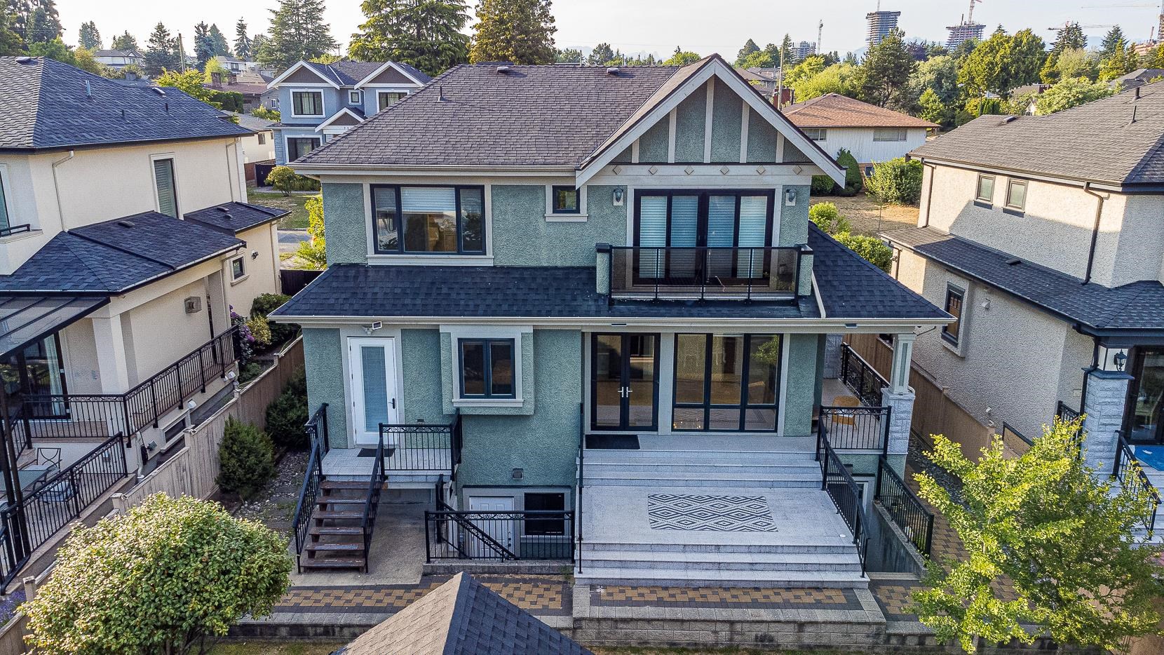 720 W53RD AVENUE, Vancouver, British Columbia, 6 Bedrooms Bedrooms, ,7 BathroomsBathrooms,Residential Detached,For Sale,R2839586
