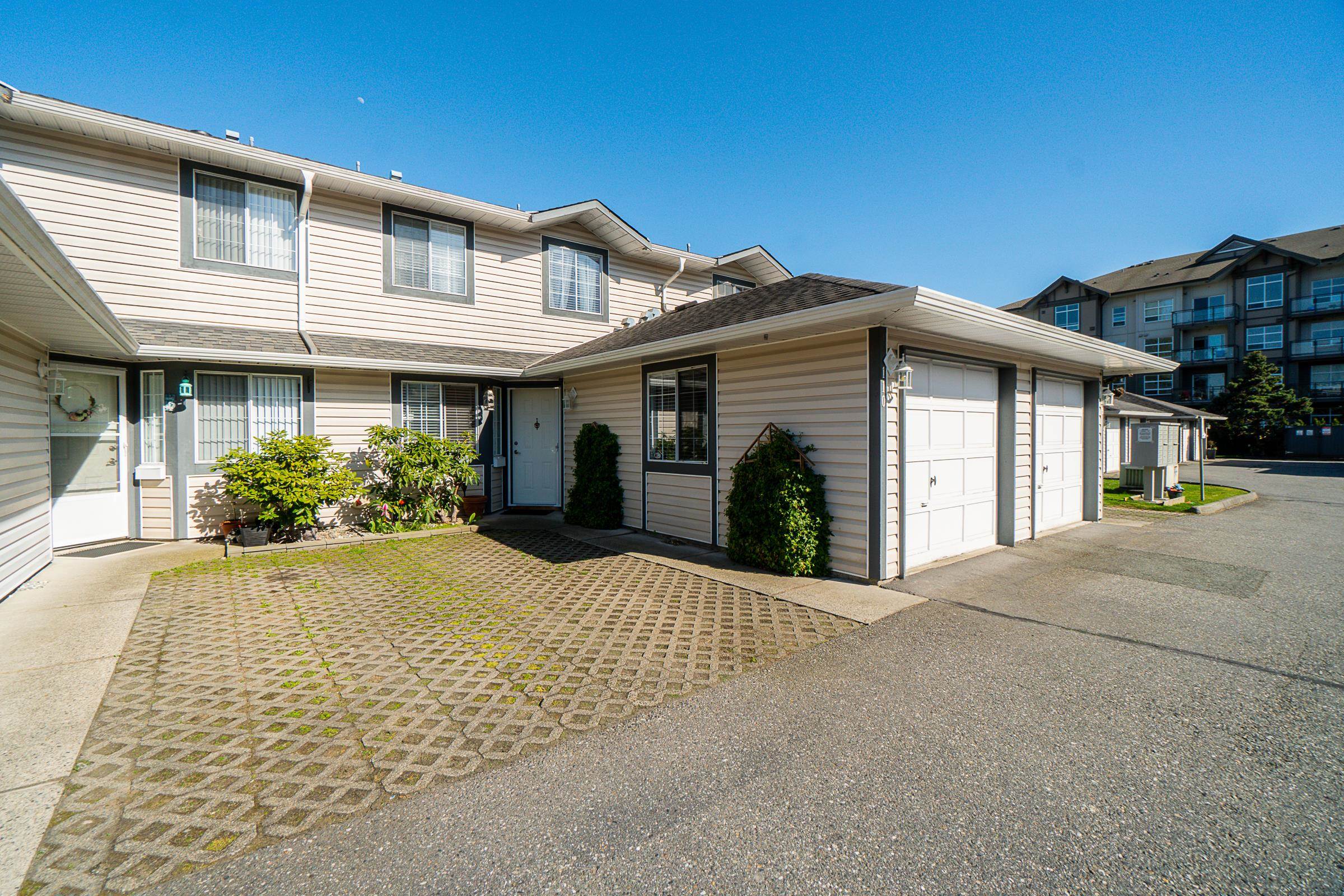 110-5360 201 STREET, Langley, British Columbia, 4 Bedrooms Bedrooms, ,3 BathroomsBathrooms,Residential Attached,For Sale,R2839749