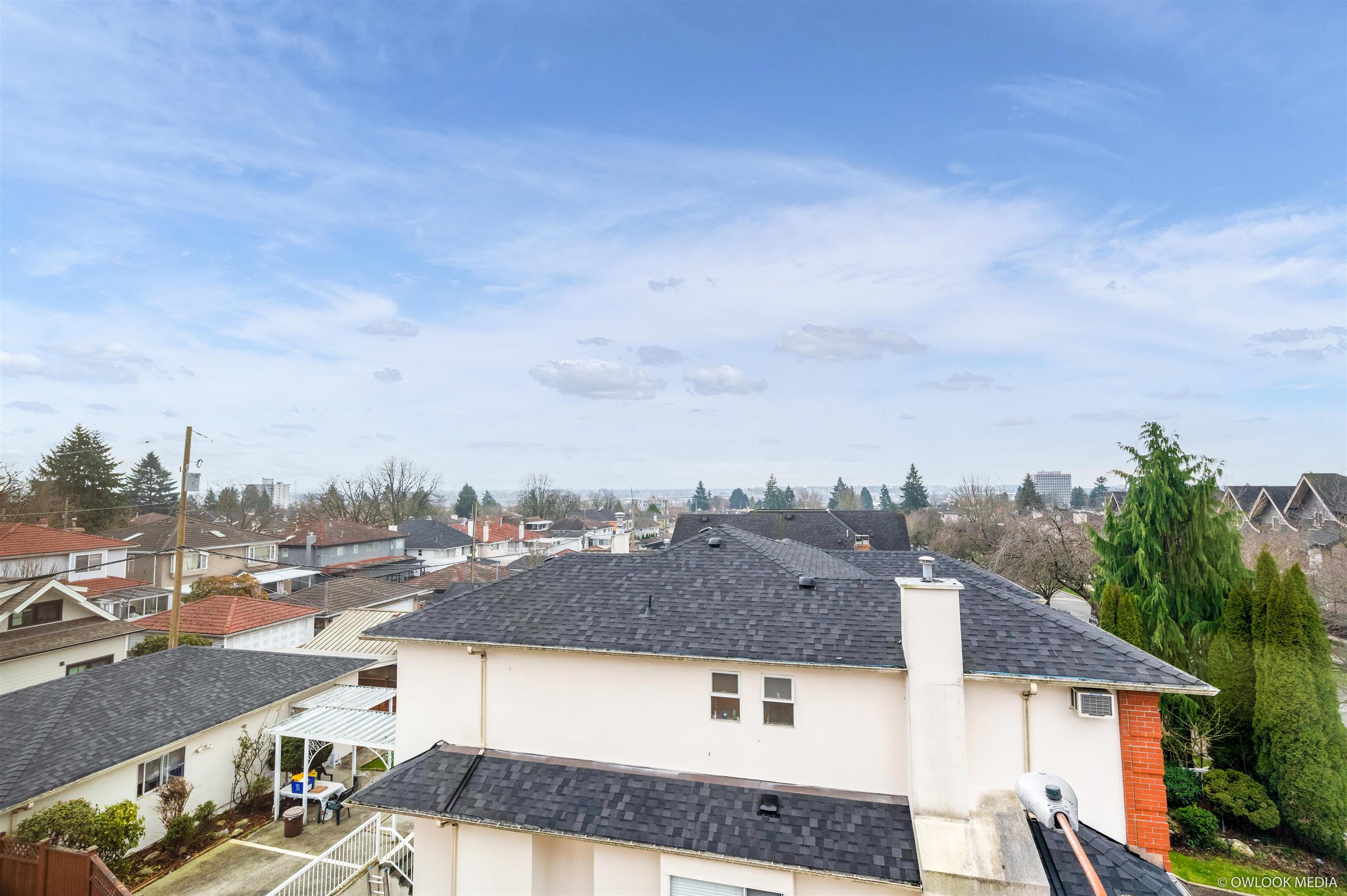 8032 SHAUGHNESSY STREET, Vancouver, British Columbia 1/2 Duplex, 4 Bedrooms, 4 Bathrooms, Residential Attached,For Sale, MLS-R2840518