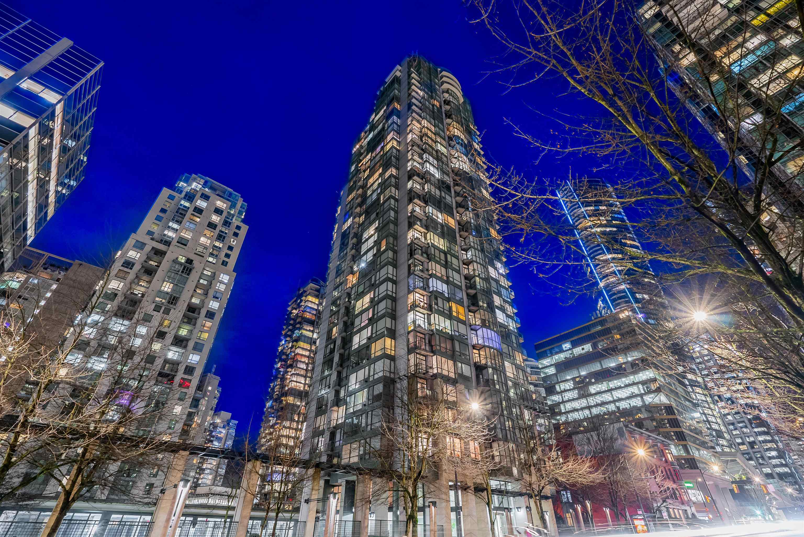 3501-1239 WGEORGIA STREET, Vancouver, British Columbia Apartment/Condo, 4 Bedrooms, 4 Bathrooms, Residential Attached,For Sale, MLS-R2840535
