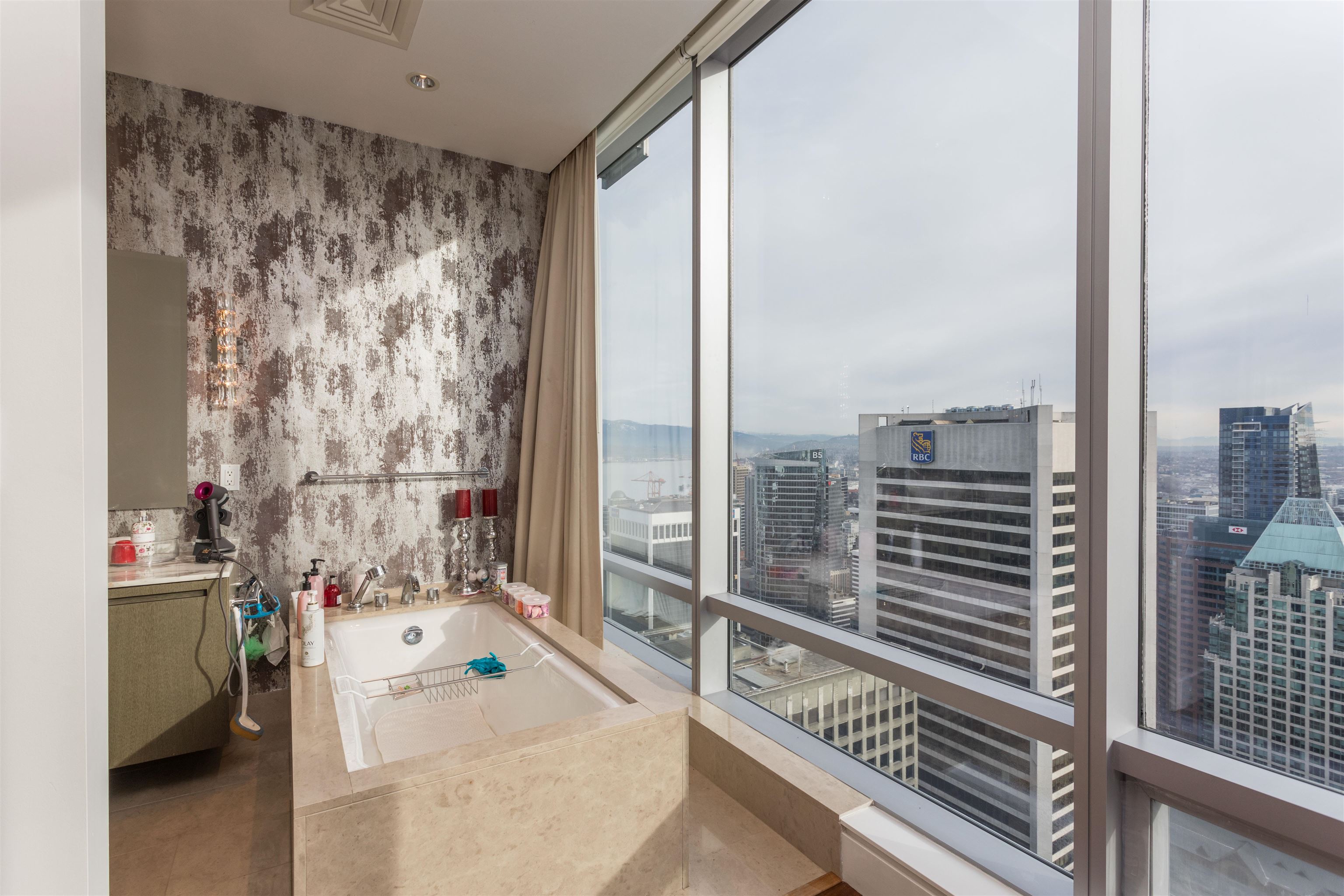 4603-1128 WGEORGIA STREET, Vancouver, British Columbia, 2 Bedrooms Bedrooms, ,3 BathroomsBathrooms,Residential Attached,For Sale,R2840563