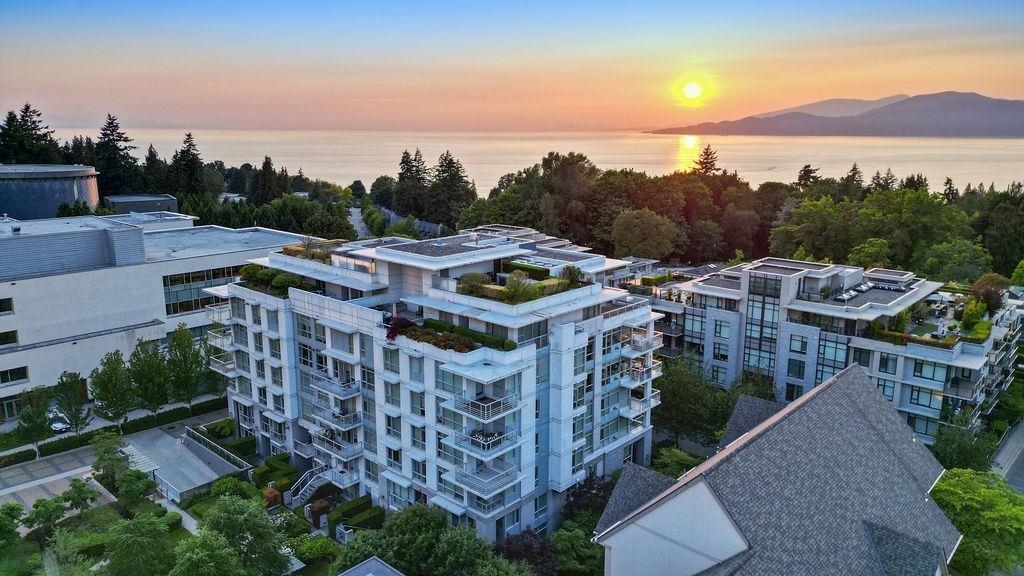 701-6080 IONA DRIVE, Vancouver, British Columbia, 4 Bedrooms Bedrooms, ,4 BathroomsBathrooms,Residential Attached,For Sale,R2842151