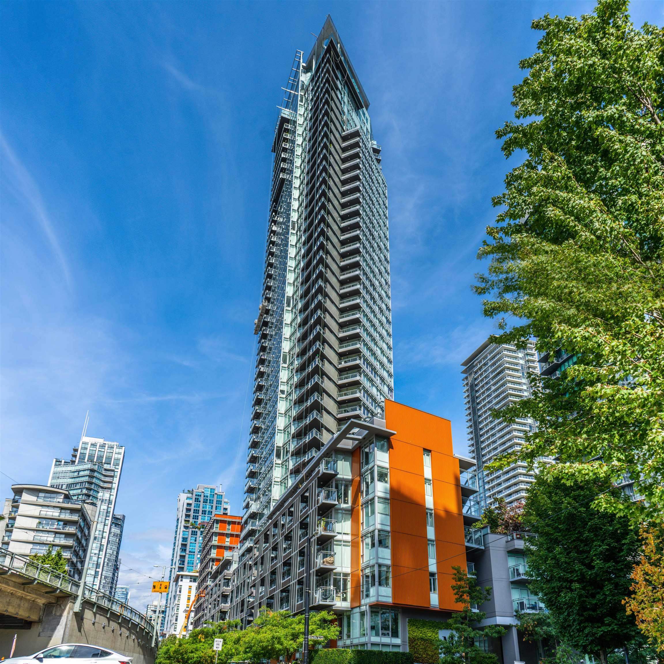 4102-1372 SEYMOUR STREET, Vancouver, British Columbia Apartment/Condo, 4 Bedrooms, 4 Bathrooms, Residential Attached,For Sale, MLS-R2843579