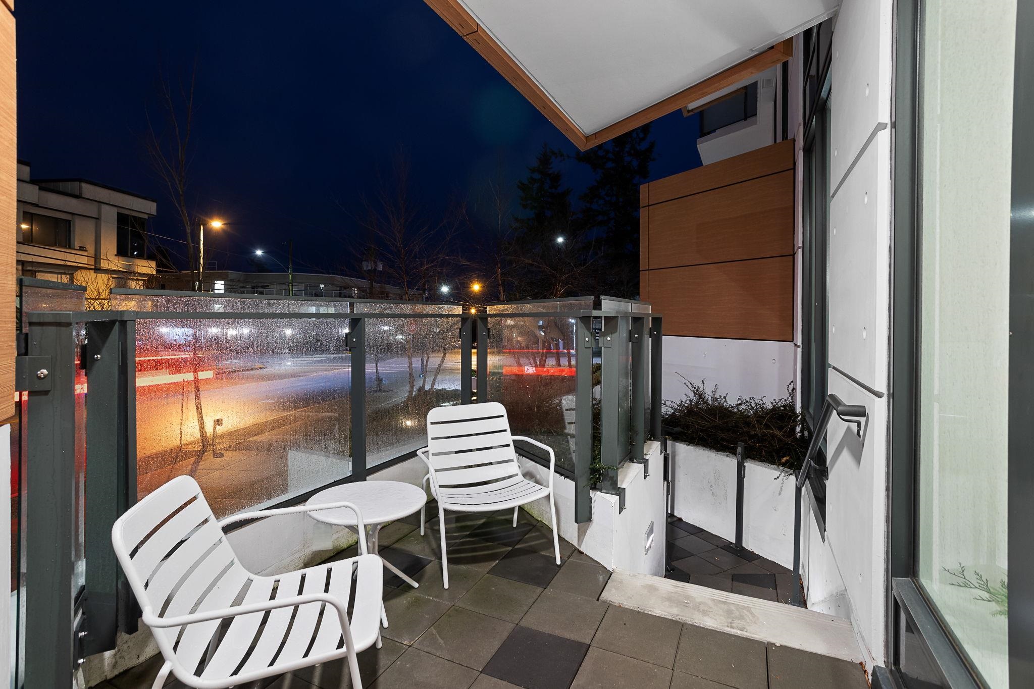 TH2-1439 GEORGE STREET, White Rock, British Columbia Apartment/Condo, 2 Bedrooms, 3 Bathrooms, Residential Attached,For Sale, MLS-R2844036