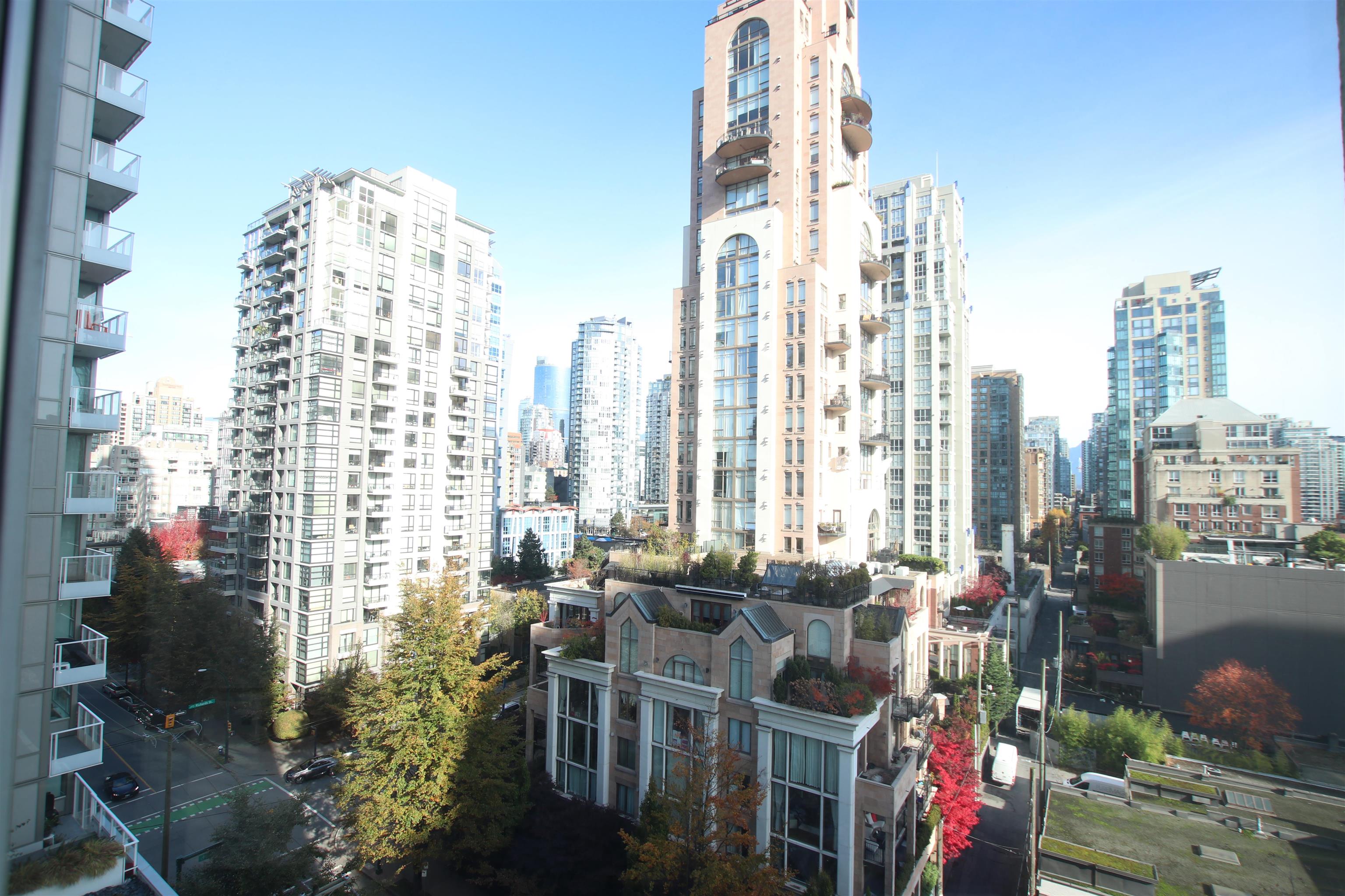 1108-1323 HOMER STREET, Vancouver, British Columbia, 2 Bedrooms Bedrooms, ,1 BathroomBathrooms,Residential Attached,For Sale,R2844262