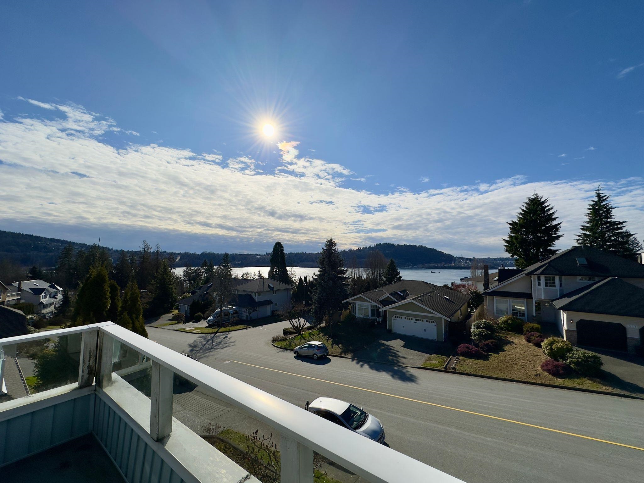 Listing image of 308 ROCHE POINT DRIVE