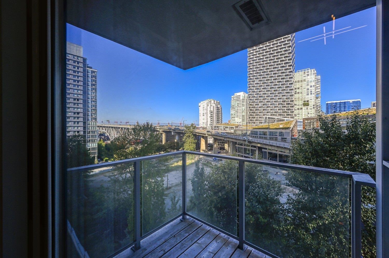 805-550 PACIFIC STREET, Vancouver, British Columbia, 2 Bedrooms Bedrooms, ,2 BathroomsBathrooms,Residential Attached,For Sale,R2845061