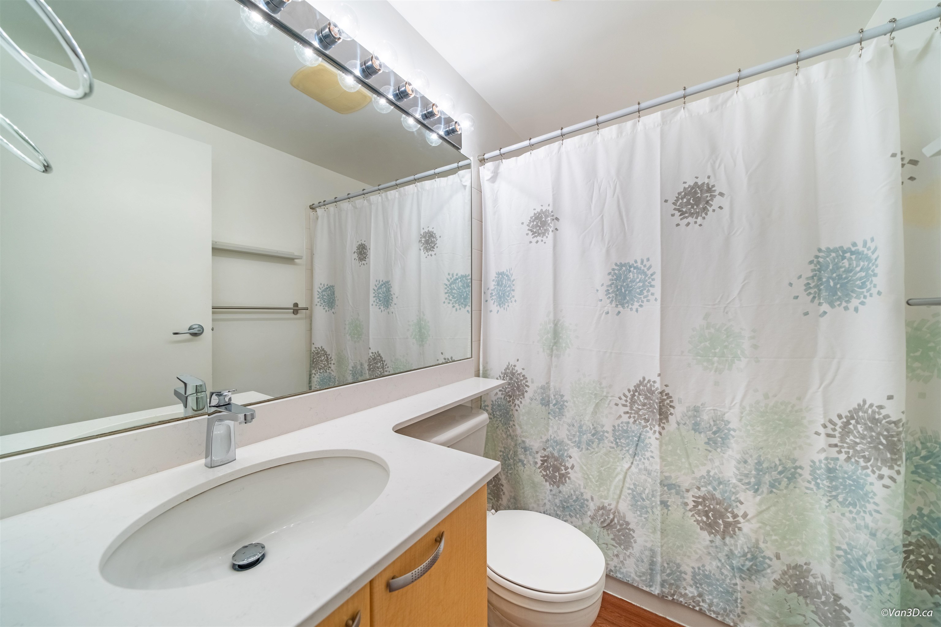 1249 GRANVILLE, Vancouver, British Columbia V6Z 1M5, 1 Bedroom Bedrooms, ,1 BathroomBathrooms,Residential Attached,For Sale,GRANVILLE,R2845734