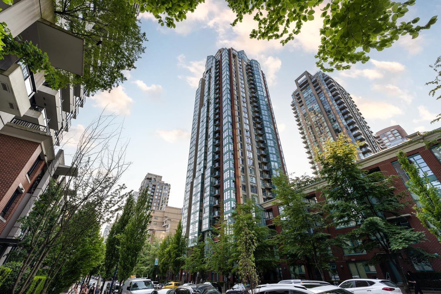 3604-939 HOMER STREET, Vancouver, British Columbia, 2 Bedrooms Bedrooms, ,2 BathroomsBathrooms,Residential Attached,For Sale,R2846824