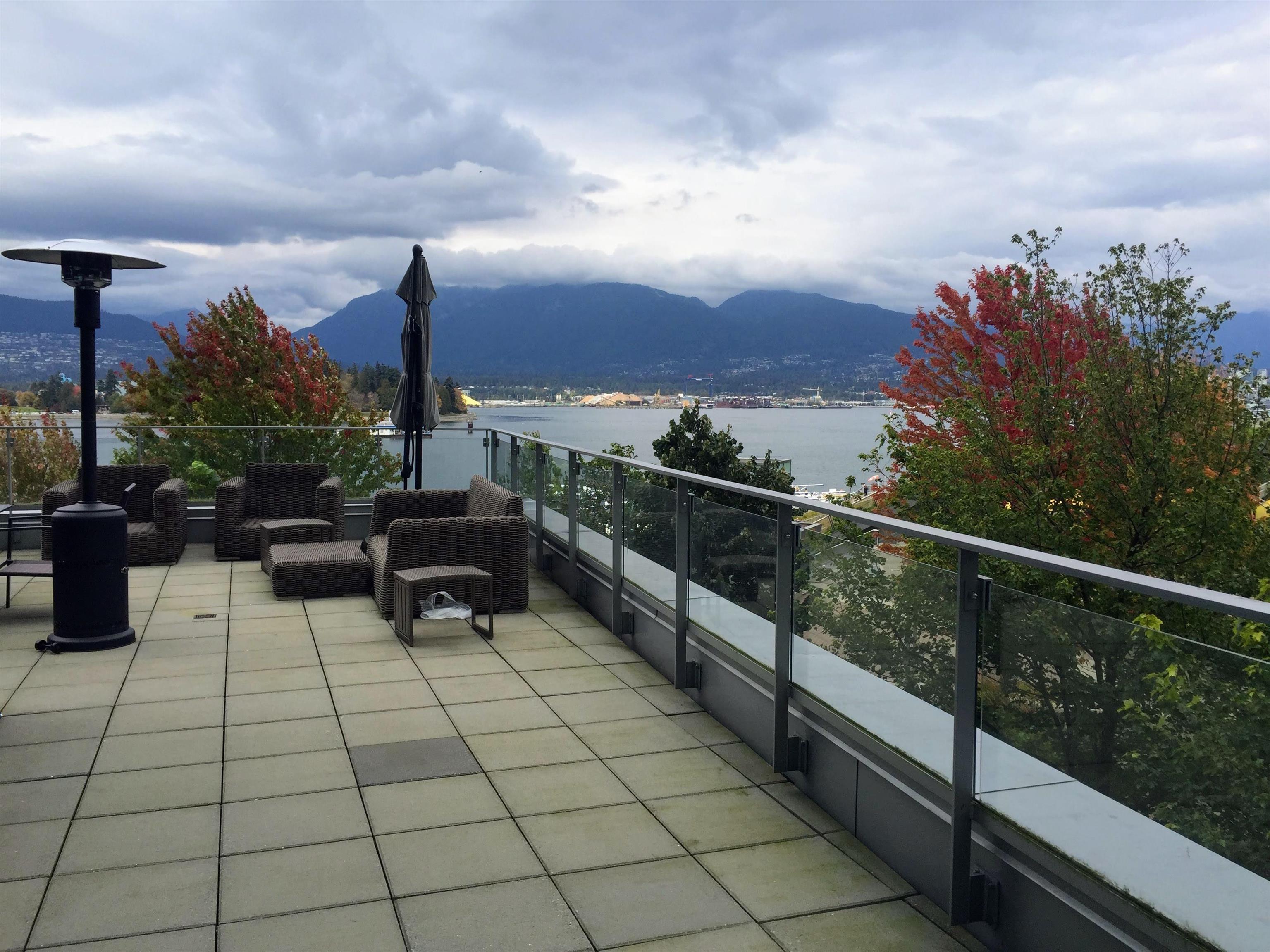 277 THURLOW, Vancouver, British Columbia V6C 0C1, 4 Bedrooms Bedrooms, ,3 BathroomsBathrooms,Residential Attached,For Sale,THURLOW,R2847534