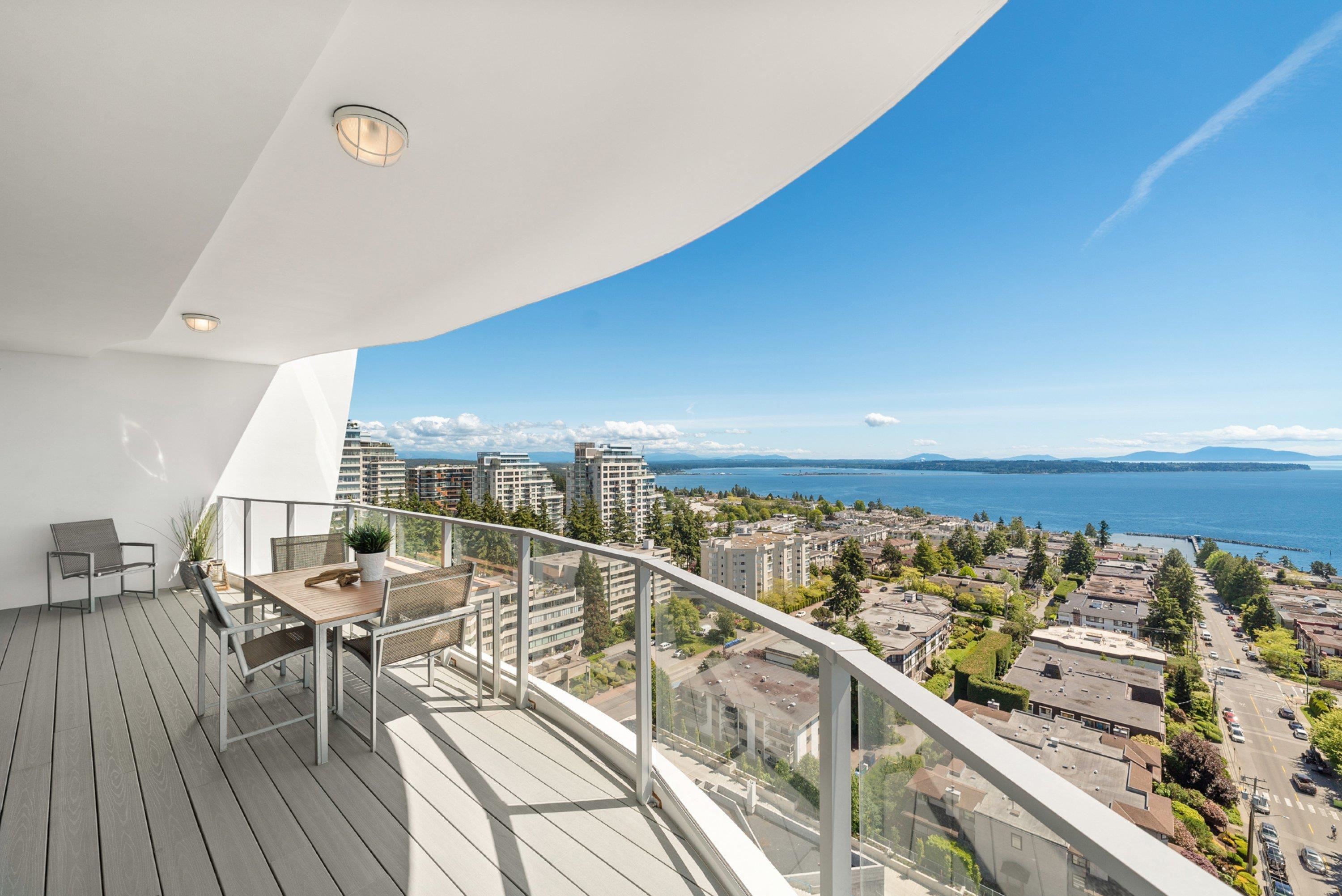 1701-1500 MARTIN STREET, White Rock, British Columbia, 3 Bedrooms Bedrooms, ,4 BathroomsBathrooms,Residential Attached,For Sale,R2848539
