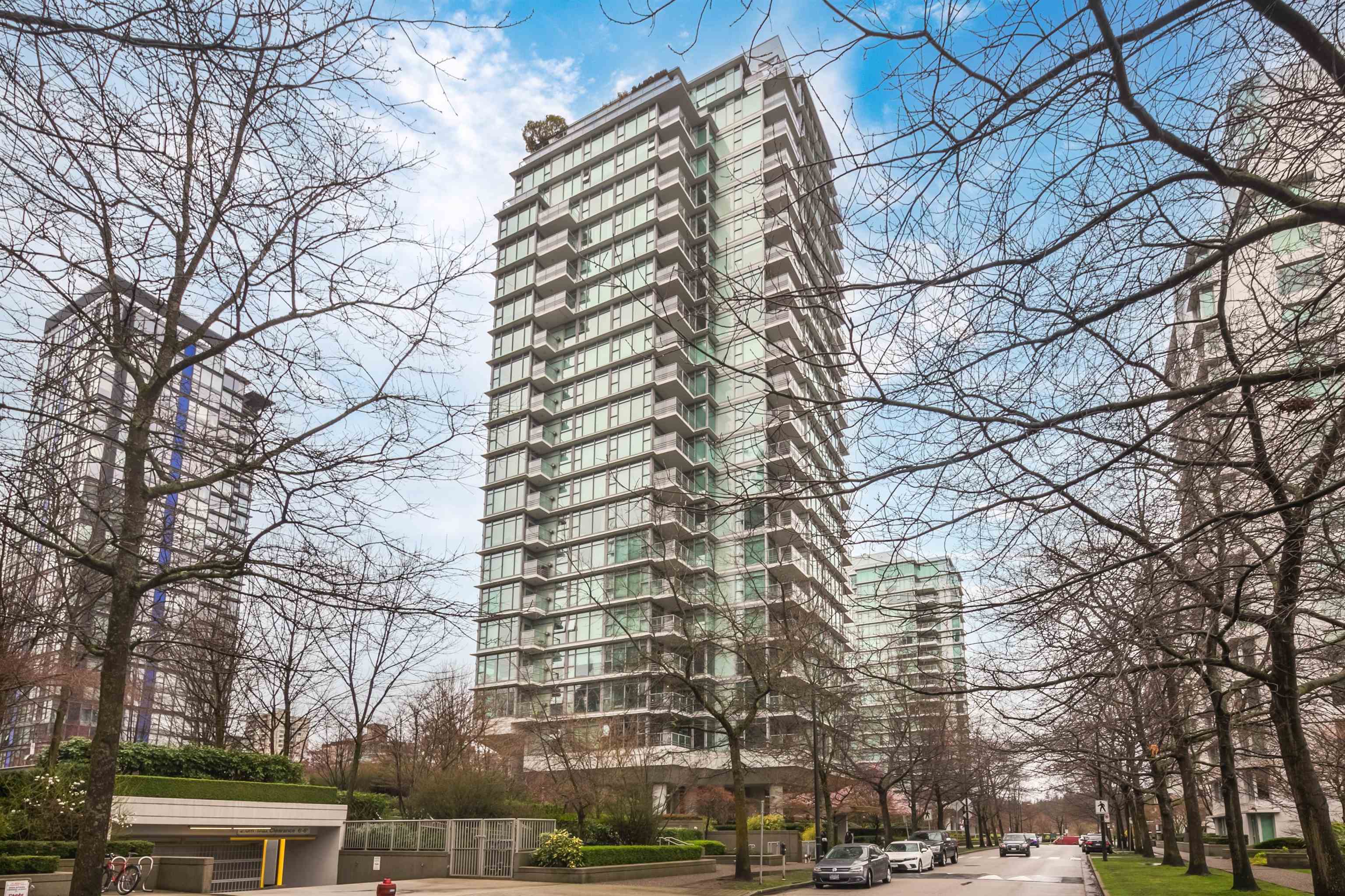 1710 BAYSHORE, Vancouver, British Columbia V6G 3G4, 2 Bedrooms Bedrooms, ,2 BathroomsBathrooms,Residential Attached,For Sale,BAYSHORE,R2848913