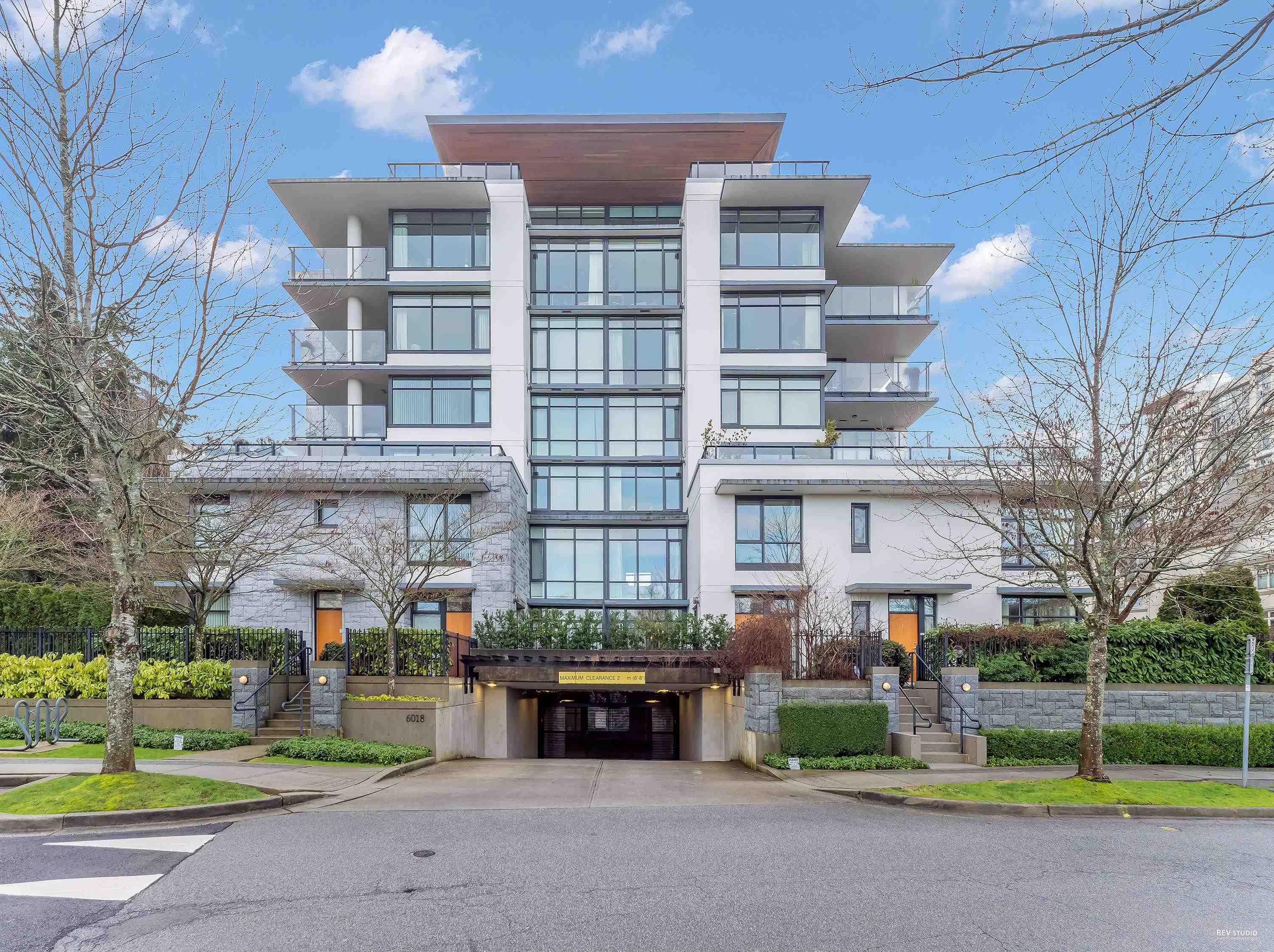 111-6018 IONA DRIVE, Vancouver, British Columbia V6T 2L1, 3 Bedrooms Bedrooms, ,4 BathroomsBathrooms,Residential Attached,For Sale,R2849678