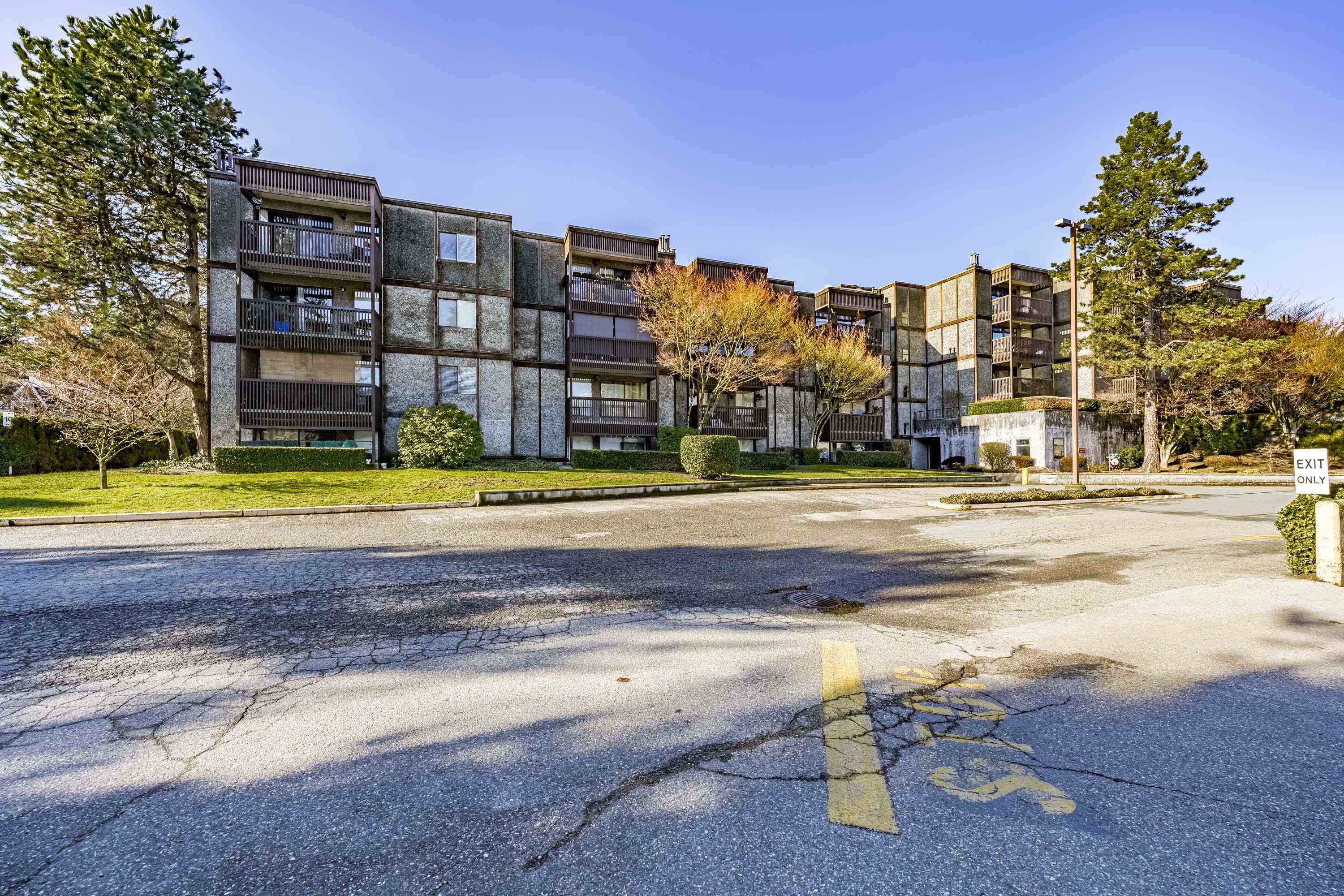 309-13501 96 AVENUE, Surrey, British Columbia, 1 Bedroom Bedrooms, ,1 BathroomBathrooms,Residential Attached,For Sale,R2849786