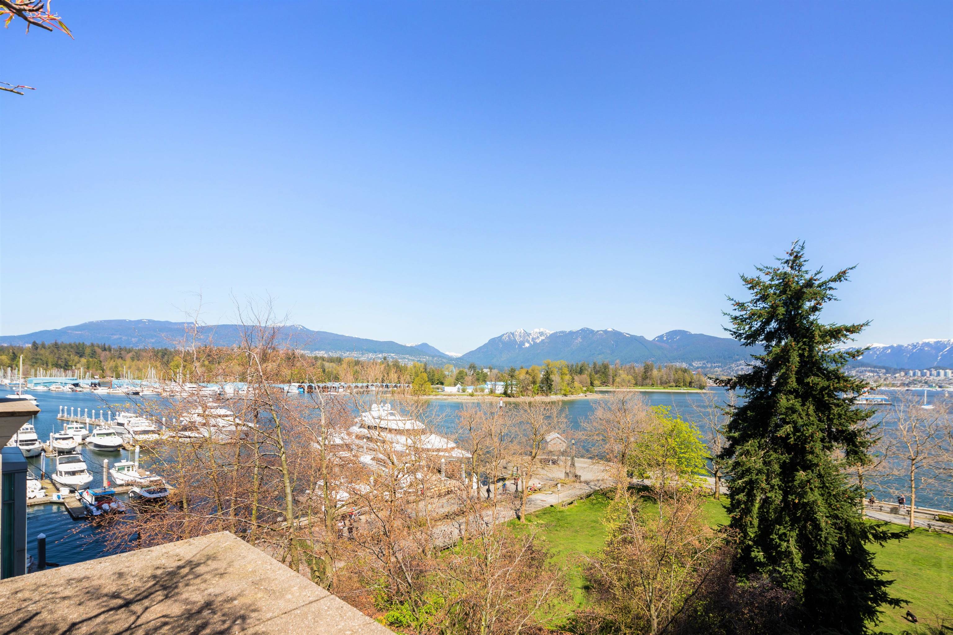 Coal Harbour Apartment/Condo for sale:  3 bedroom 1,731 sq.ft. (Listed 2024-04-22)
