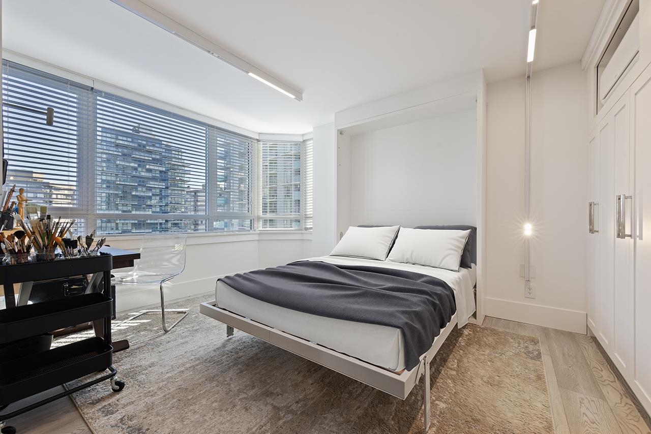 Second Bedroom with Luxury En-Suite