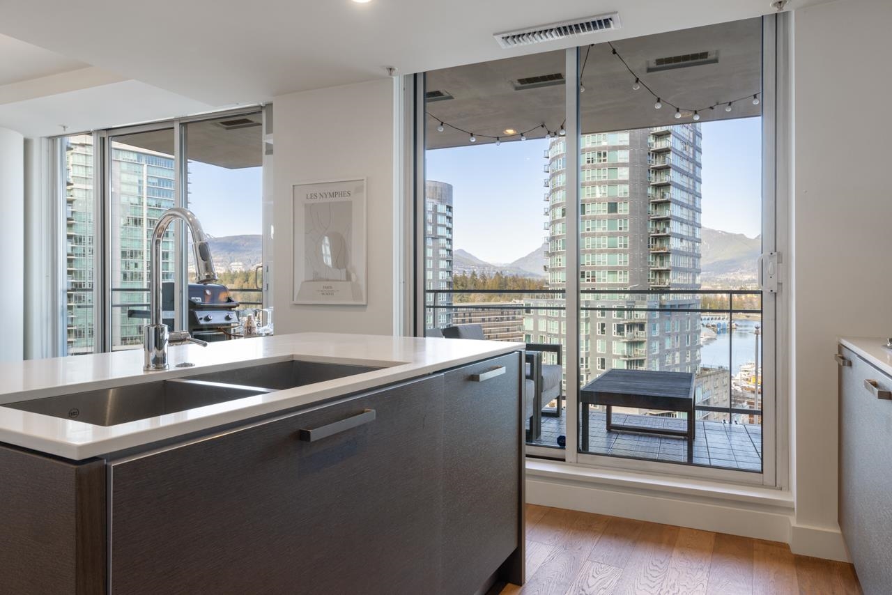 1499 PENDER, Vancouver, British Columbia V6G 0A7, 2 Bedrooms Bedrooms, ,2 BathroomsBathrooms,Residential Attached,For Sale,PENDER,R2851610