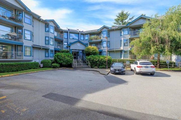101-10743 139 STREET, Surrey, British Columbia Apartment/Condo, 2 Bedrooms, 2 Bathrooms, Residential Attached,For Sale, MLS-R2852459, Richmond Condo for Sale