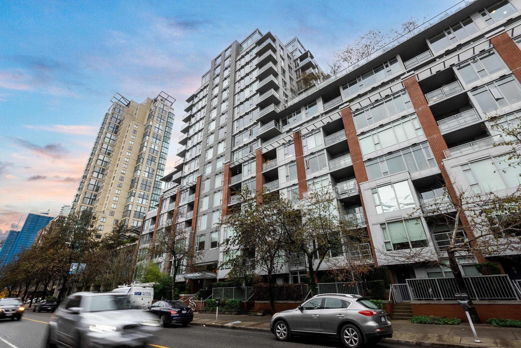 103-1133 HOMER STREET, Vancouver, British Columbia, 2 Bedrooms Bedrooms, ,3 BathroomsBathrooms,Residential Attached,For Sale,R2853119