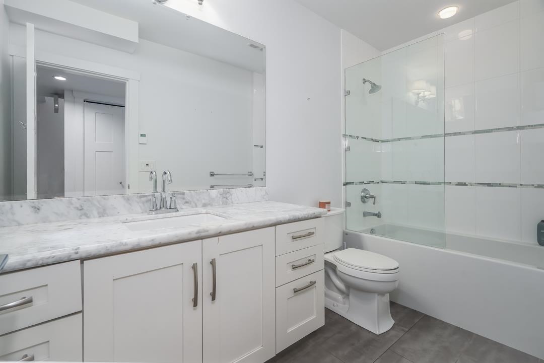 1-2437 W1ST AVENUE, Vancouver, British Columbia, 2 Bedrooms Bedrooms, ,2 BathroomsBathrooms,Residential Attached,For Sale,R2853405