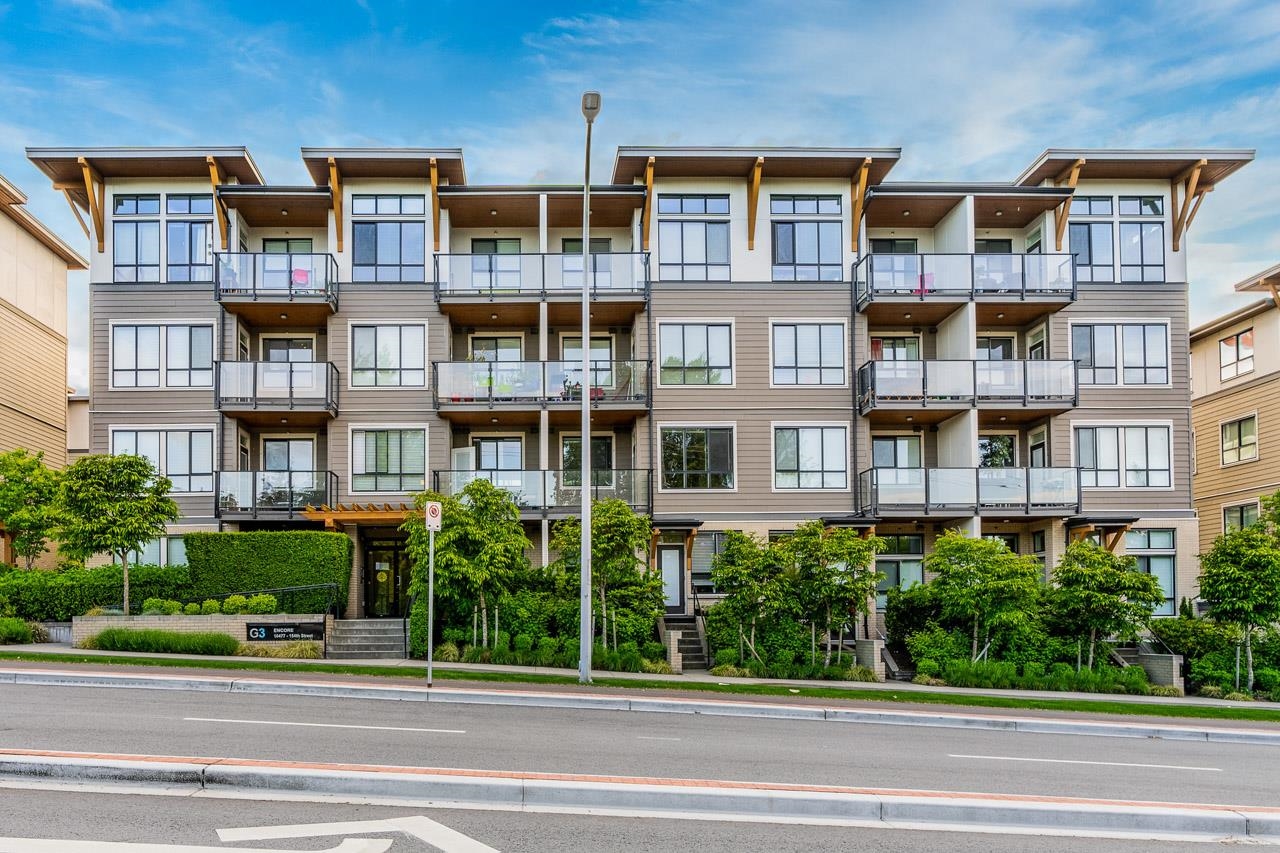 411-10477 154 STREET, Surrey, British Columbia, 2 Bedrooms Bedrooms, ,2 BathroomsBathrooms,Residential Attached,For Sale,R2854387