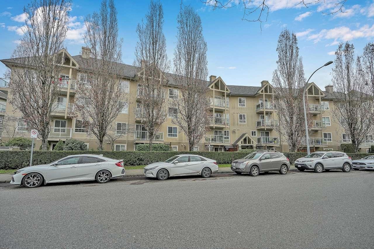 201-8110 120A STREET, Surrey, British Columbia, 2 Bedrooms Bedrooms, ,2 BathroomsBathrooms,Residential Attached,For Sale,R2854584