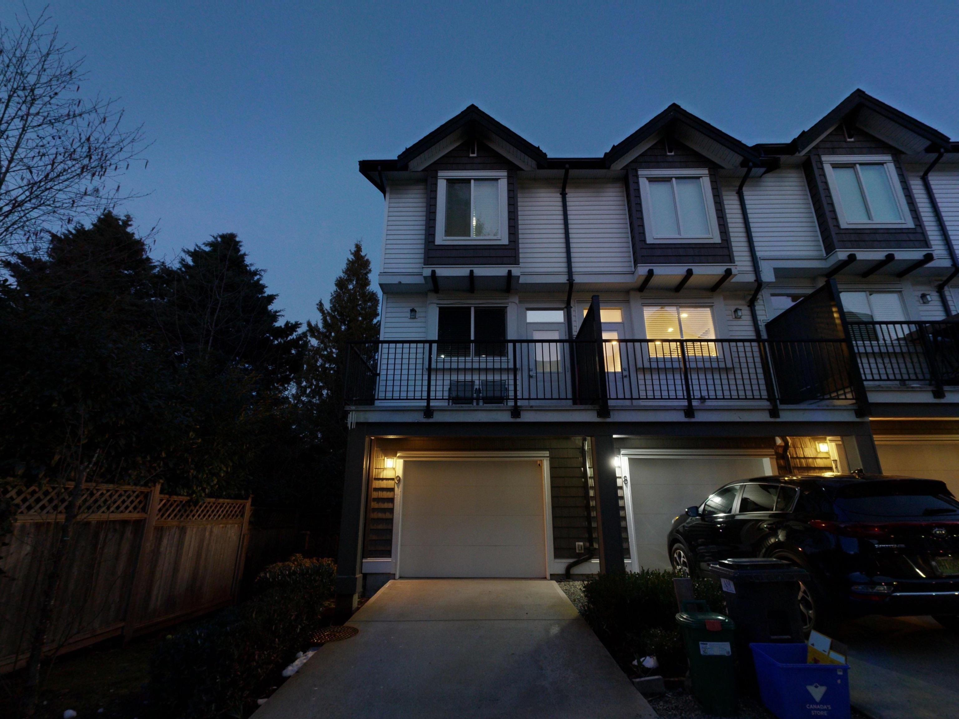9-6089 144 STREET, Surrey, British Columbia Townhouse, 2 Bedrooms, 3 Bathrooms, Residential Attached,For Sale, MLS-R2855114