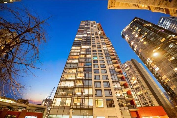 1211 MELVILLE, Vancouver, British Columbia V6E 0A7, 2 Bedrooms Bedrooms, ,2 BathroomsBathrooms,Residential Attached,For Sale,MELVILLE,R2855330