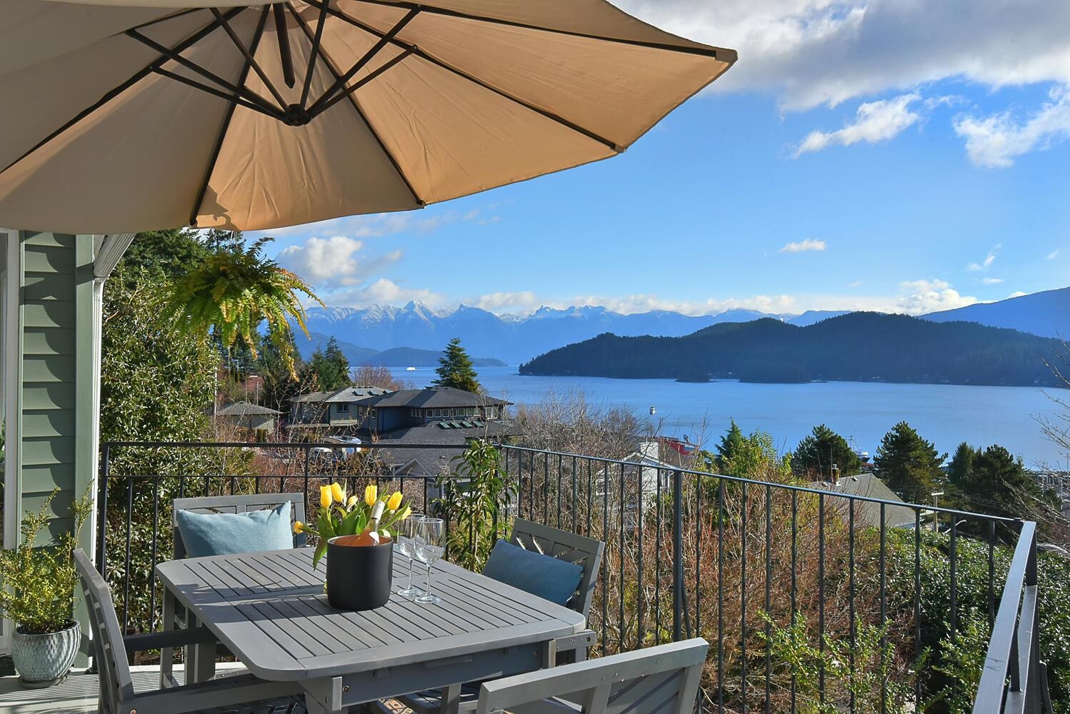 Gibsons & Area House/Single Family for sale:  4 bedroom 2,921 sq.ft. (Listed 2024-03-05)