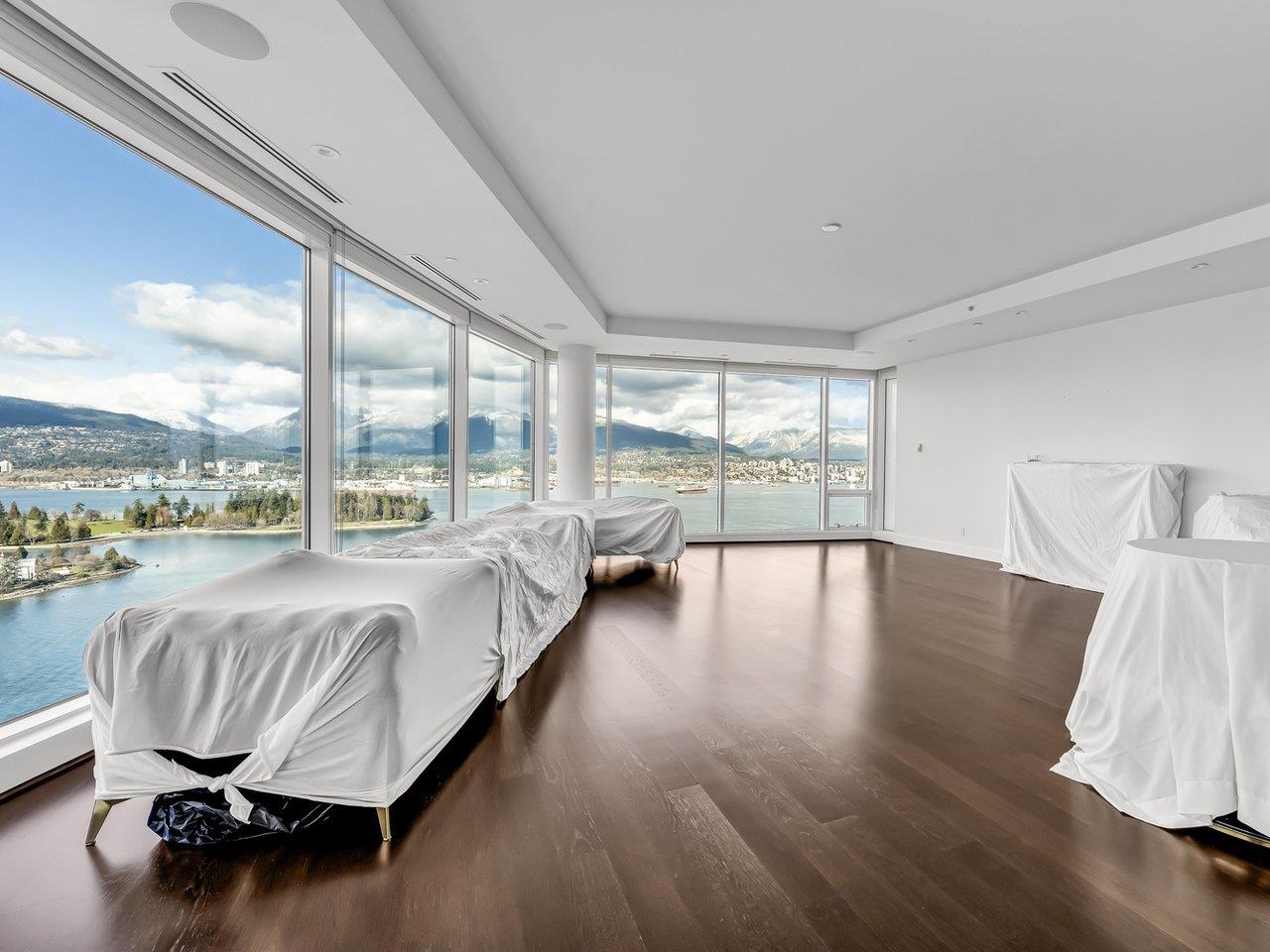 1139 CORDOVA, Vancouver, British Columbia V6C 0A2, 4 Bedrooms Bedrooms, ,4 BathroomsBathrooms,Residential Attached,For Sale,CORDOVA,R2856966