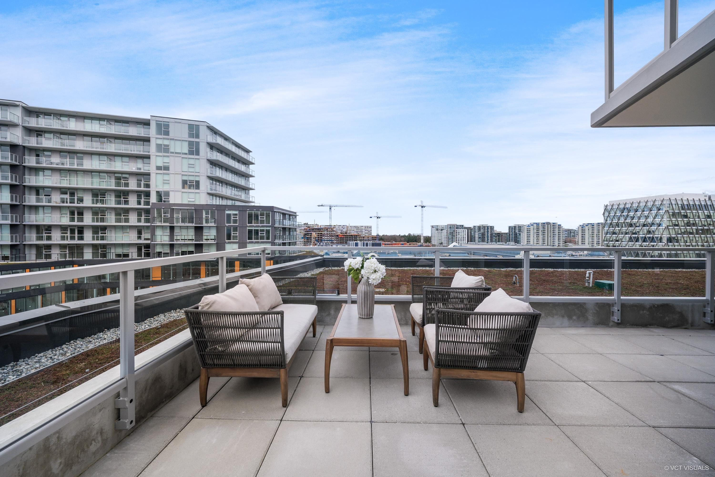 1002-6633 BUSWELL STREET, Richmond, British Columbia, 2 Bedrooms Bedrooms, ,2 BathroomsBathrooms,Residential Attached,For Sale,R2858142