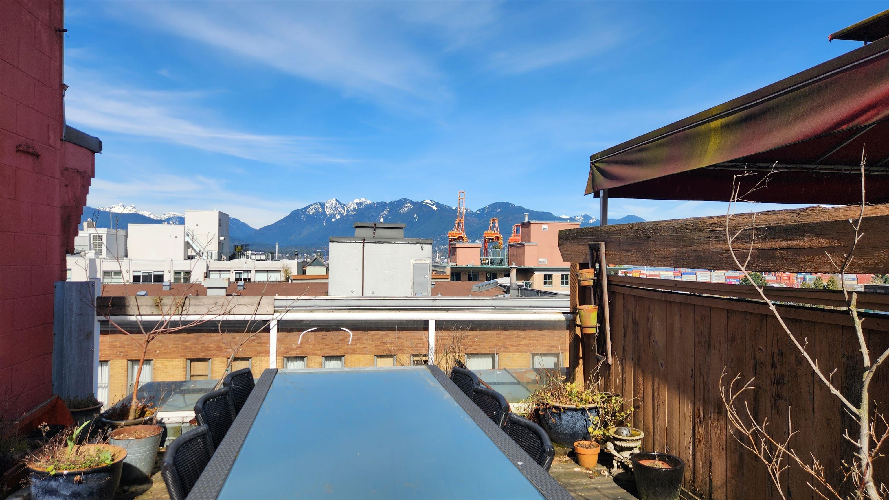 3A-34 POWELL STREET, Vancouver, British Columbia Apartment/Condo, 2 Bedrooms, 1 Bathroom, Residential Attached,For Sale, MLS-R2859639