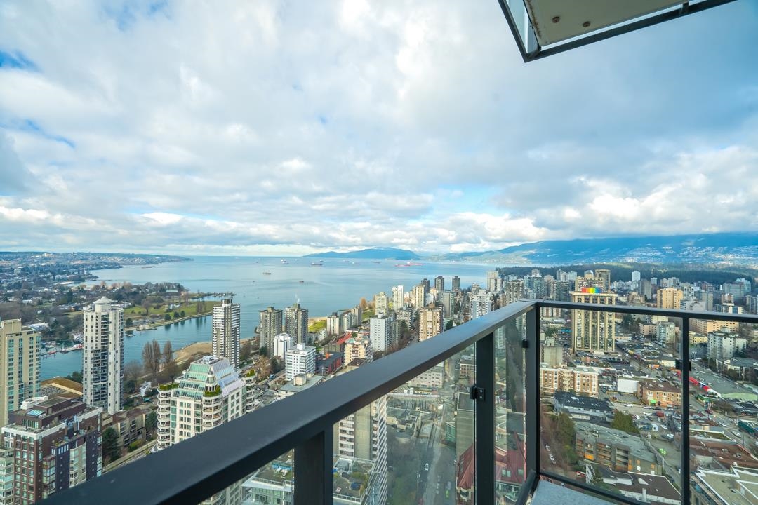 1289 HORNBY, Vancouver, British Columbia V6Z 0G7, 2 Bedrooms Bedrooms, ,2 BathroomsBathrooms,Residential Attached,For Sale,HORNBY,R2859971