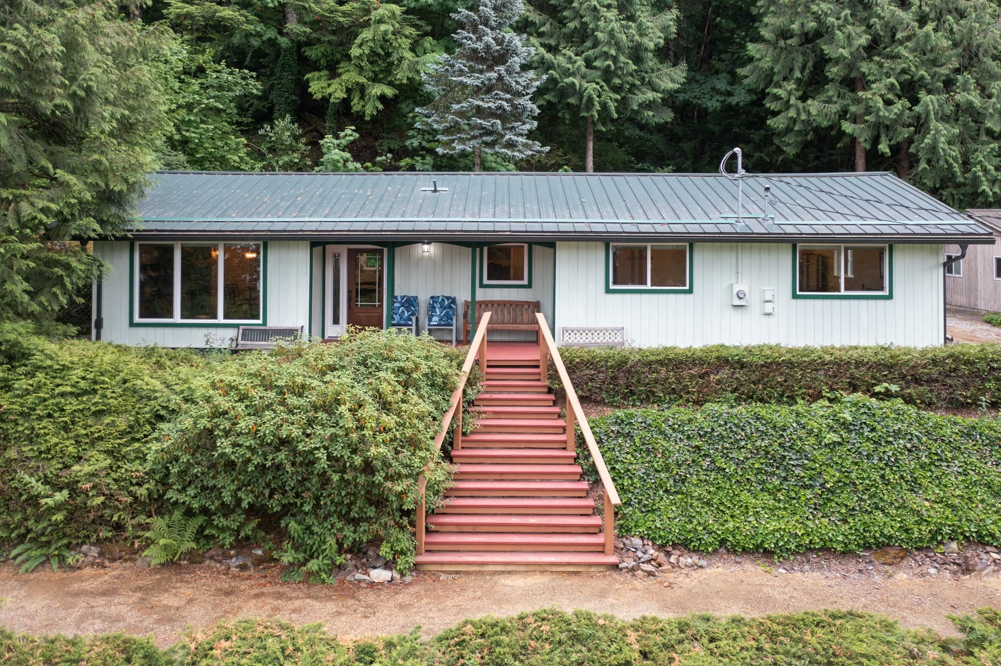 Harrison Lake House/Single Family for sale:  3 bedroom 1,255 sq.ft. (Listed 2024-03-18)