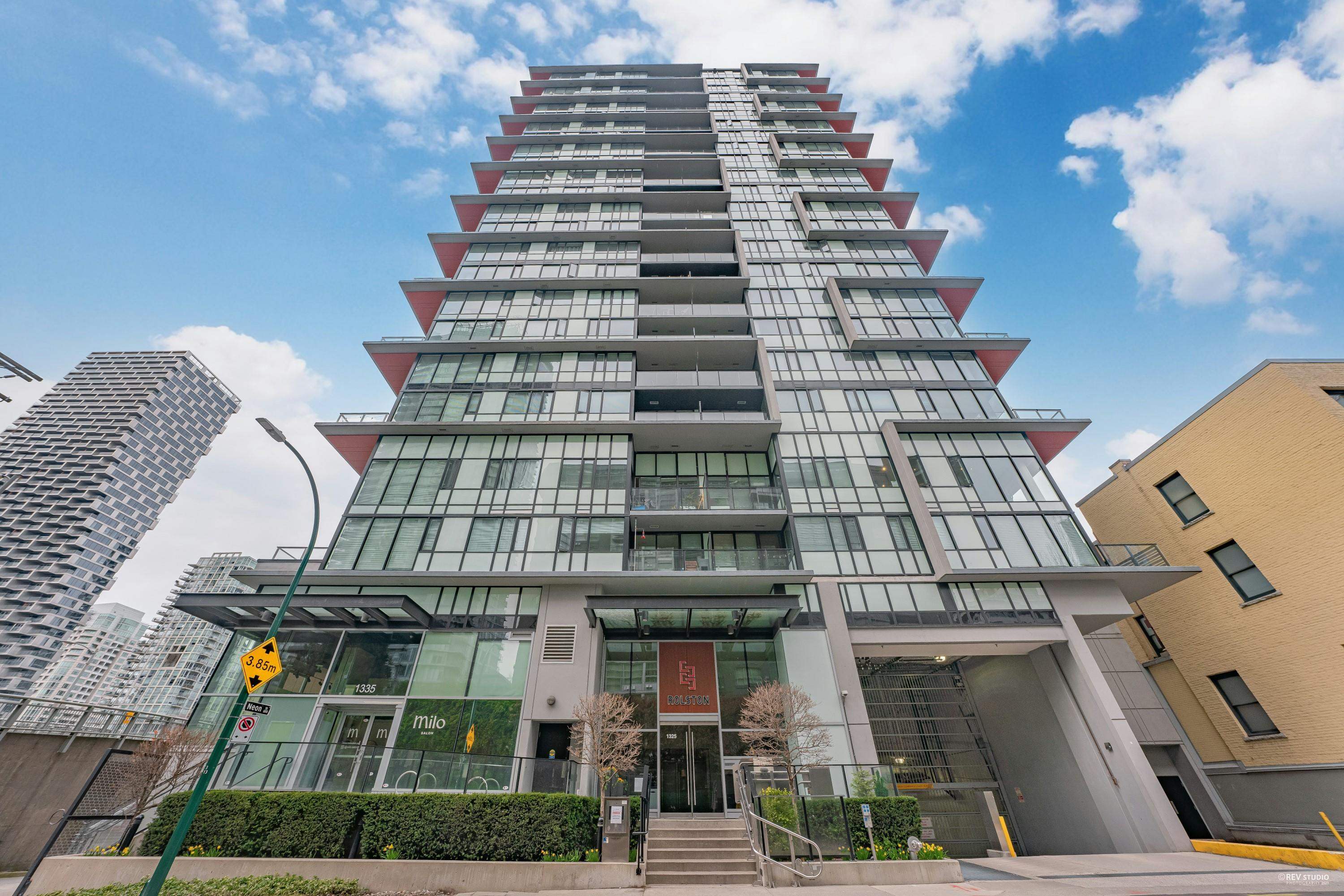 1325 ROLSTON, Vancouver, British Columbia V6B 0M2, 1 Bedroom Bedrooms, ,1 BathroomBathrooms,Residential Attached,For Sale,ROLSTON,R2860359