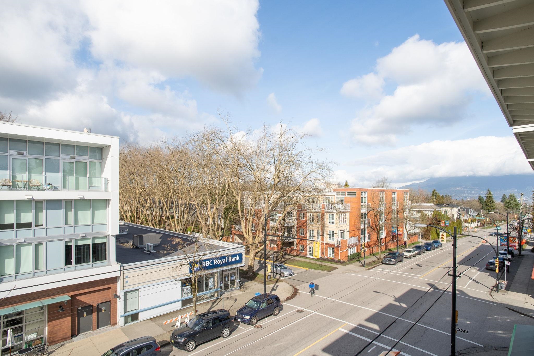 3590 26TH, Vancouver, British Columbia V6S 1N9, 2 Bedrooms Bedrooms, ,2 BathroomsBathrooms,Residential Attached,For Sale,26TH,R2860614
