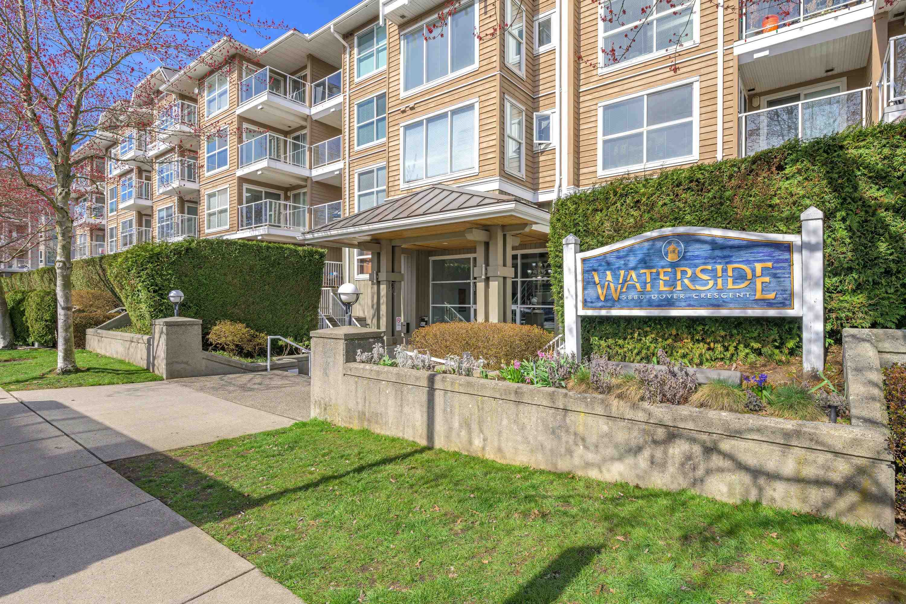 136-5880 DOVER CRESCENT, Richmond, British Columbia Apartment/Condo, 2 Bedrooms, 2 Bathrooms, Residential Attached,For Sale, MLS-R2860941