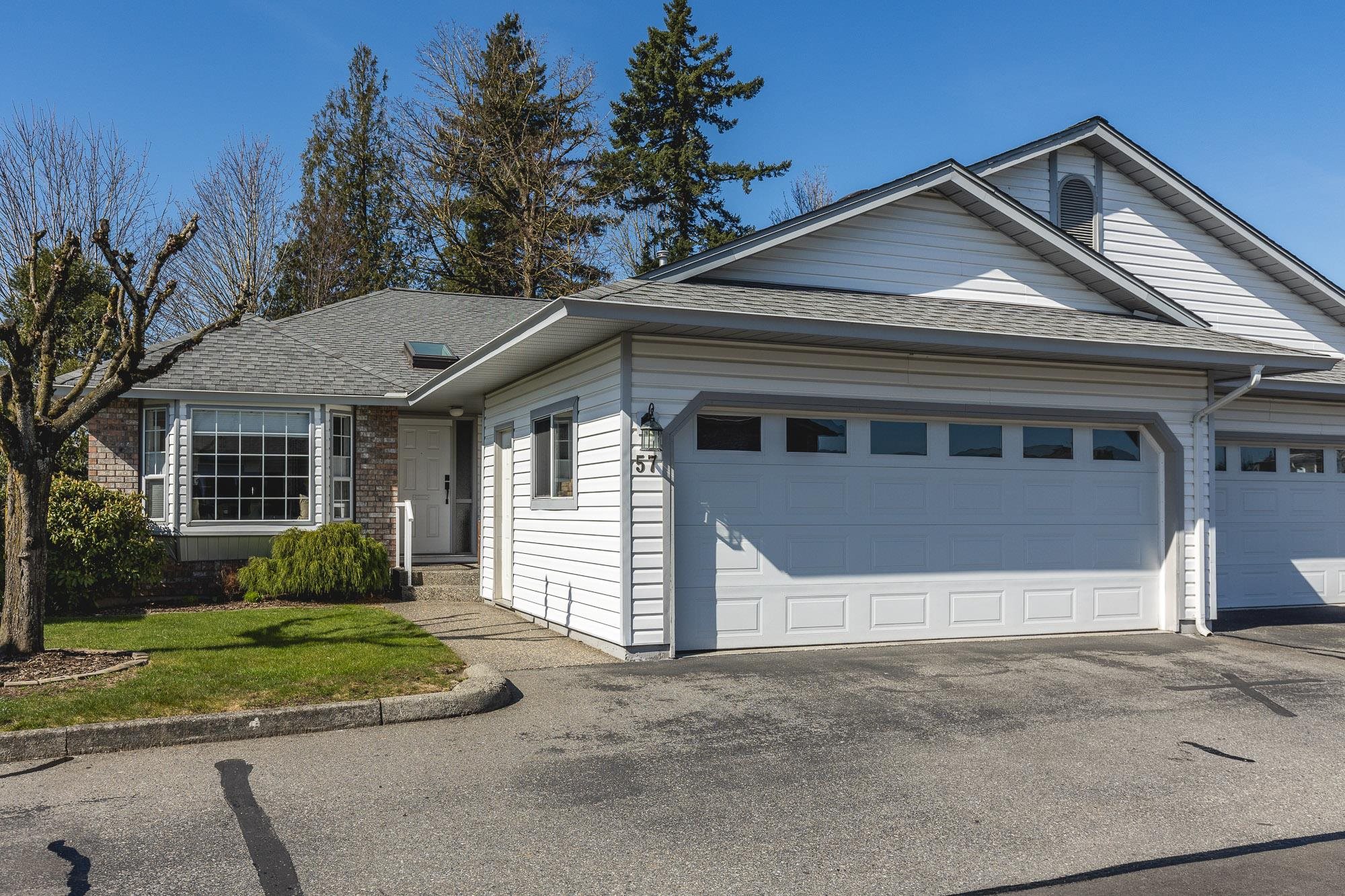 Poplar Townhouse for sale:  3 bedroom 3,000 sq.ft. (Listed 2024-04-16)