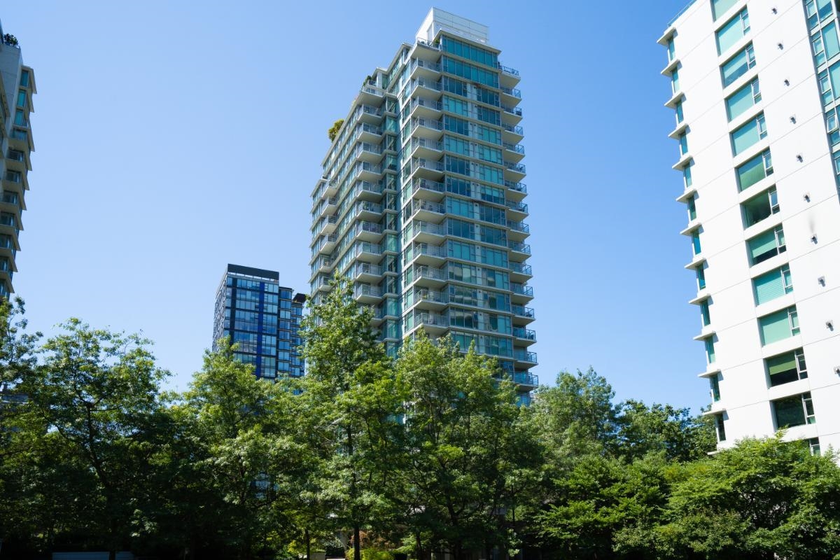 1710 BAYSHORE, Vancouver, British Columbia V6G 3G4, 2 Bedrooms Bedrooms, ,2 BathroomsBathrooms,Residential Attached,For Sale,BAYSHORE,R2861210
