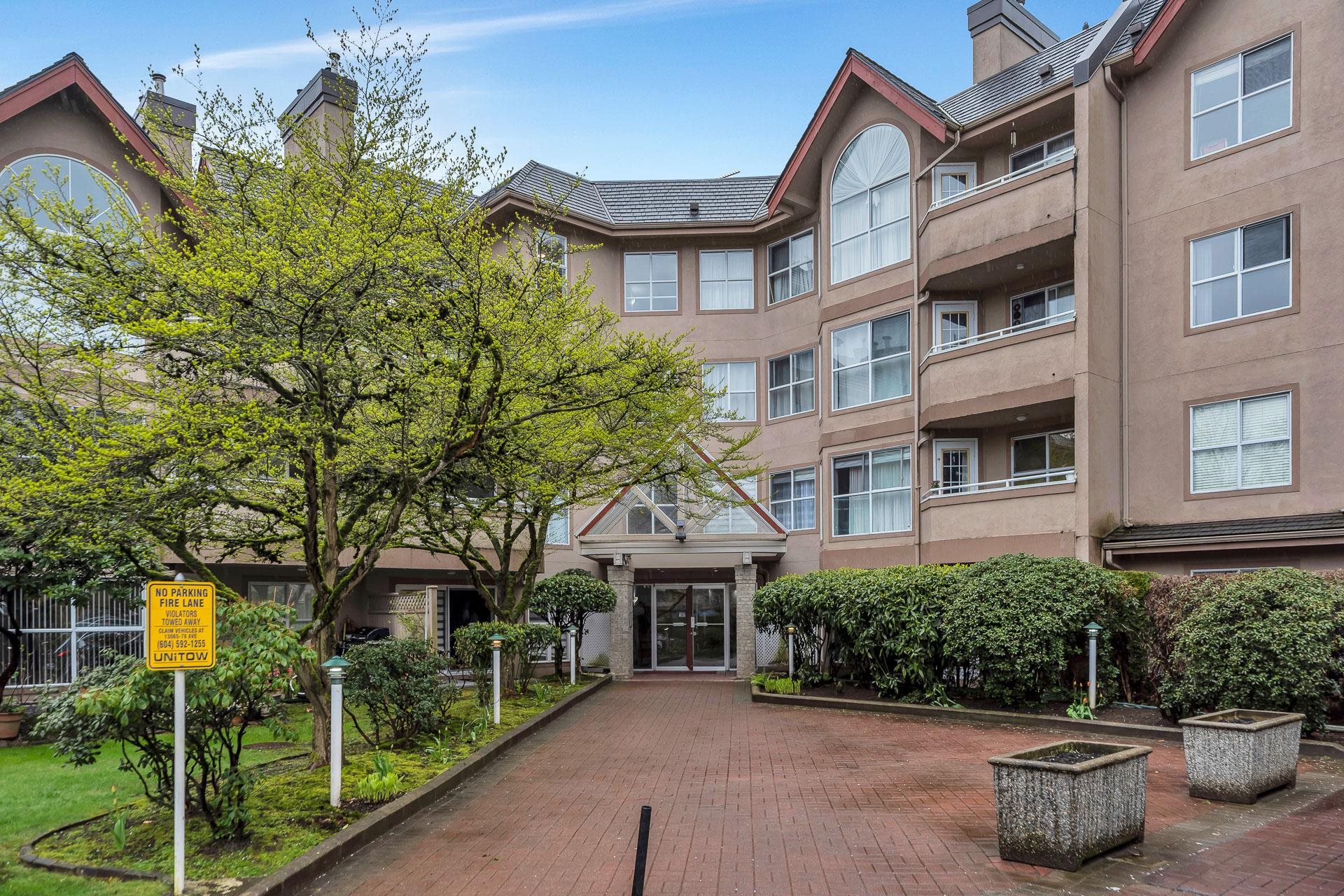 309-7435 121A STREET, Surrey, British Columbia, 2 Bedrooms Bedrooms, ,2 BathroomsBathrooms,Residential Attached,For Sale,R2861271