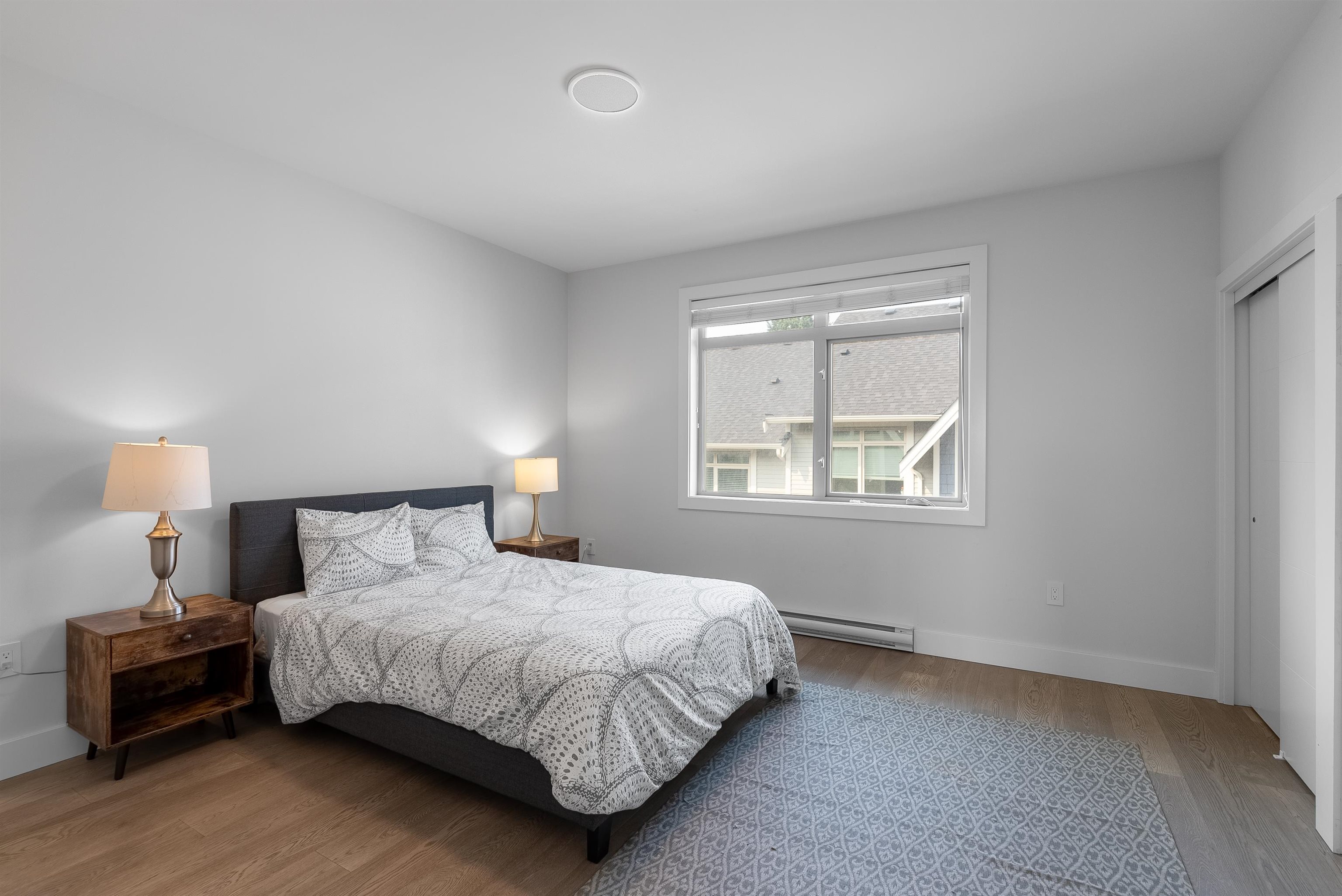 Listing image of 11 115 W QUEENS ROAD