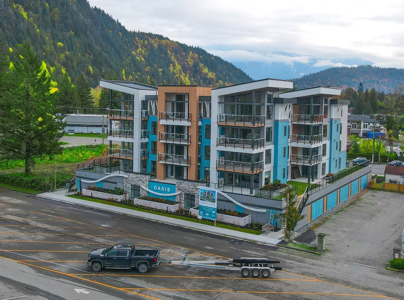 Harrison Hot Springs Apartment/Condo for sale:  2 bedroom 1,240 sq.ft. (Listed 2024-03-22)
